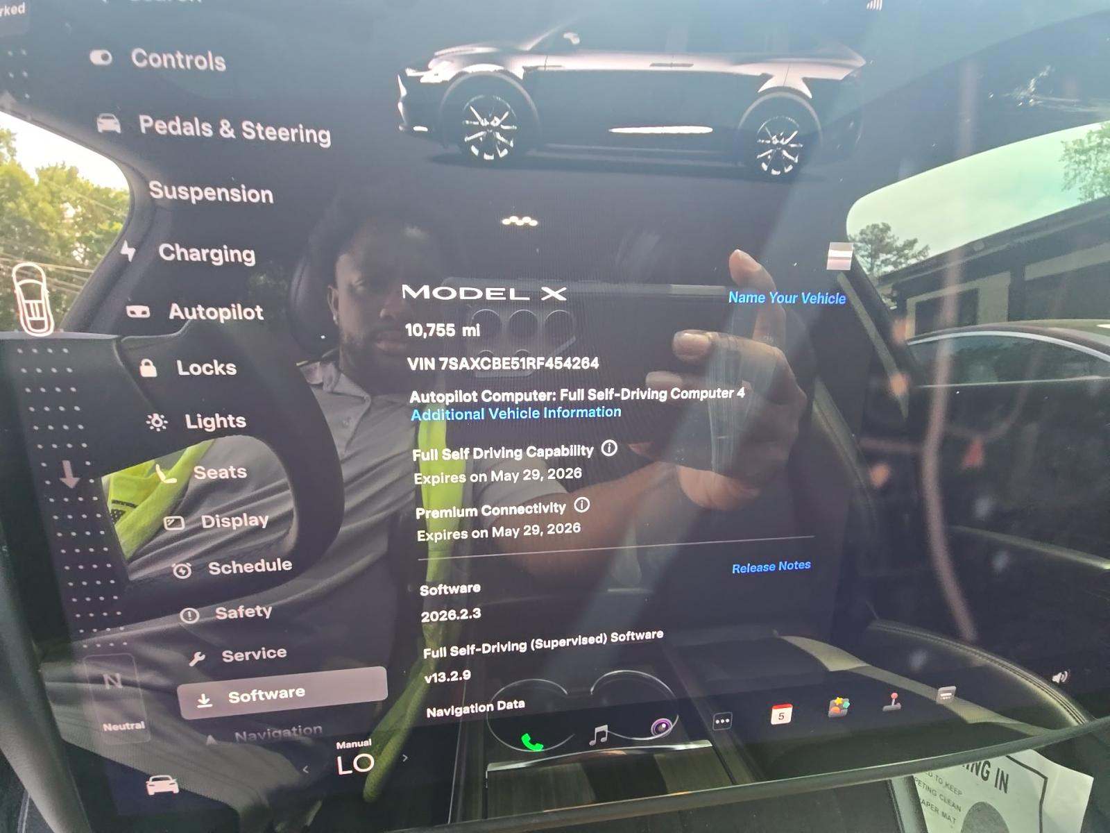 TESLA MODEL X - 9