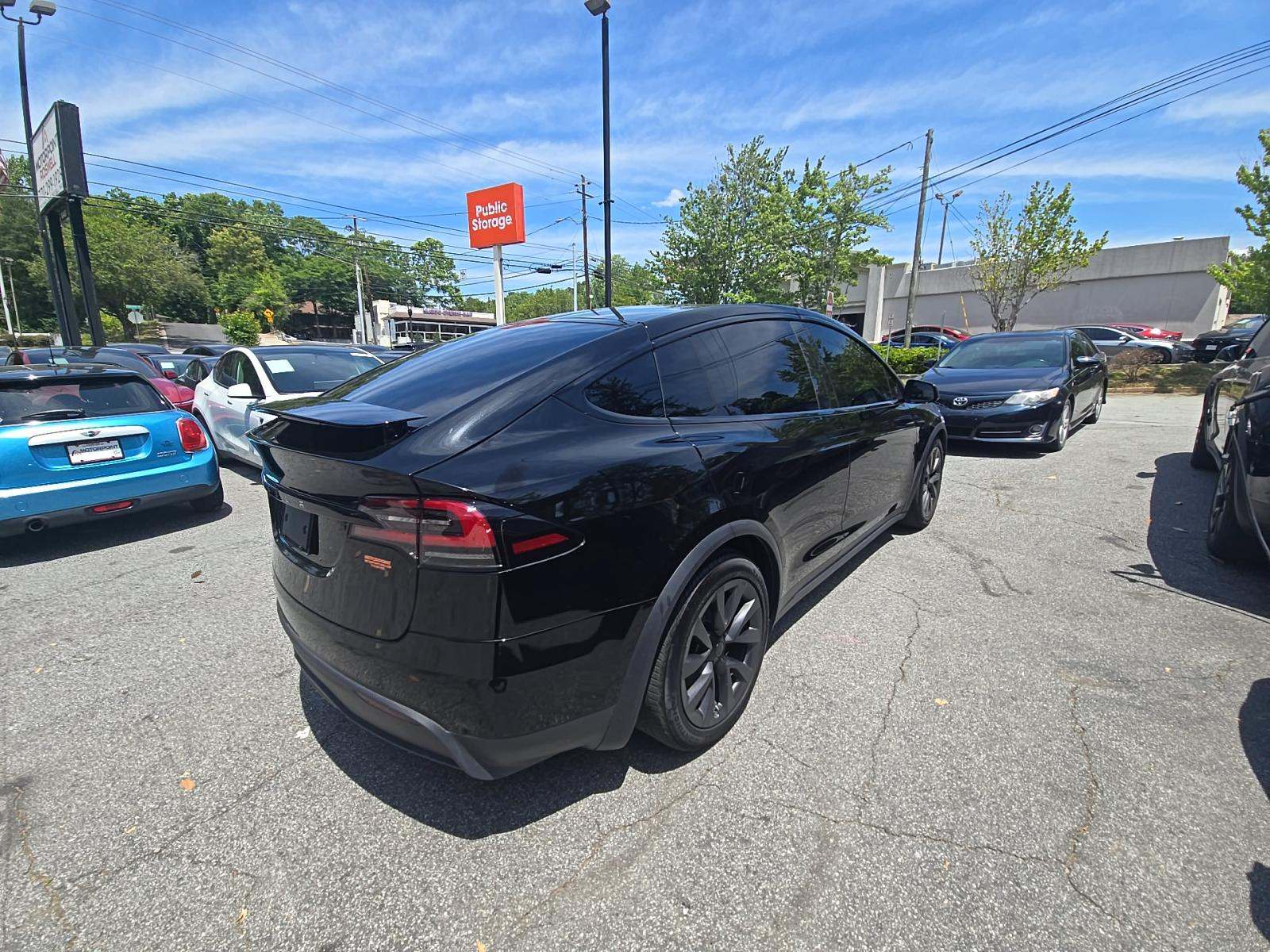 TESLA MODEL X - 3