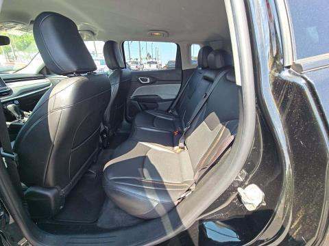 JEEP LATITUDE LUX - 9