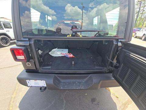 JEEP UNLIMITED SPORT - 10