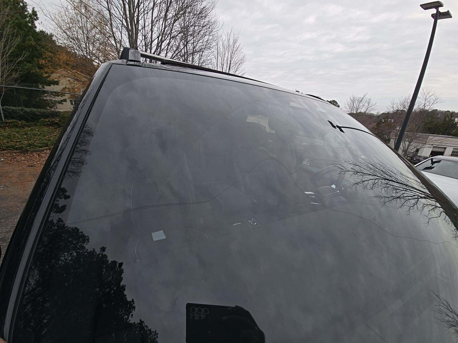 2023 Land Rover Discovery R-Dynamic HSE AWD