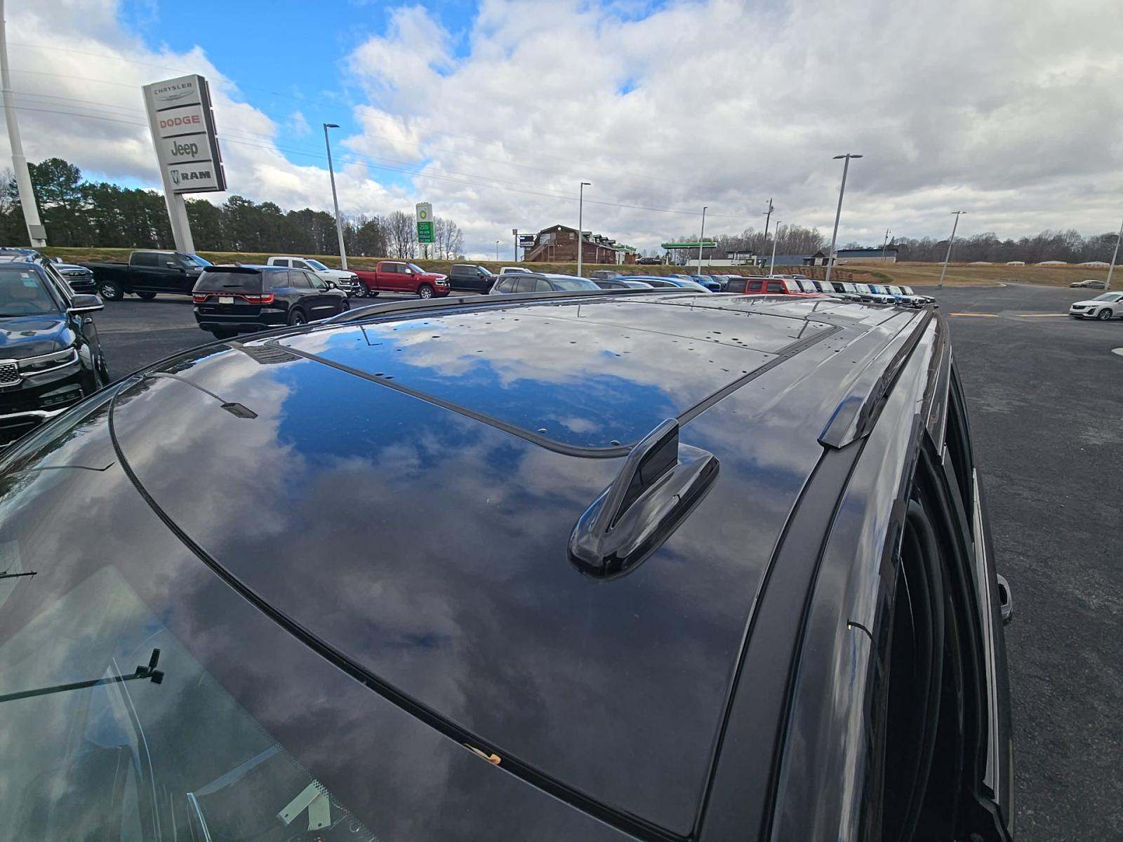 2023 Cadillac Escalade ESV Sport AWD