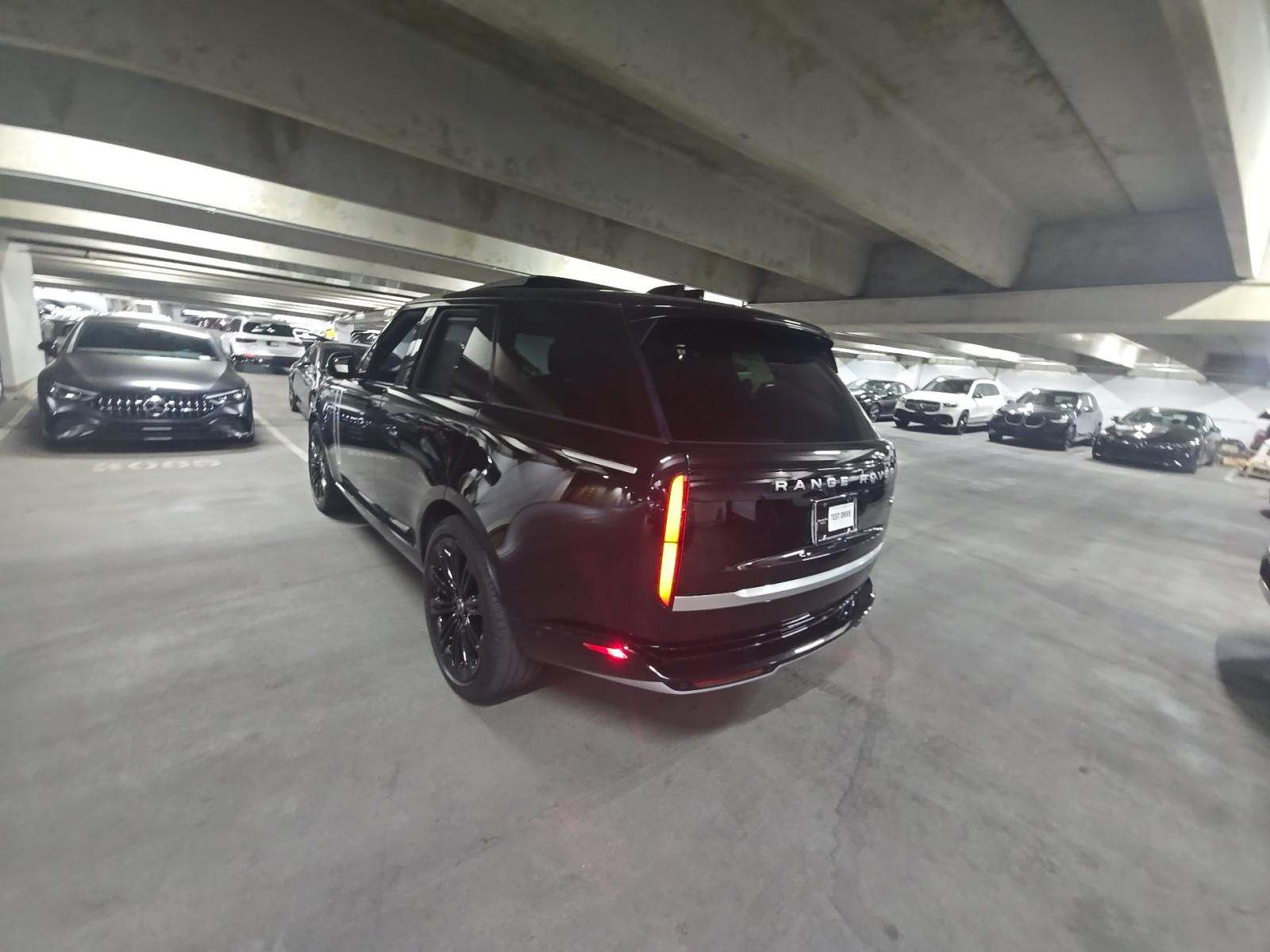 2023 Land Rover Range Rover Autobiography AWD