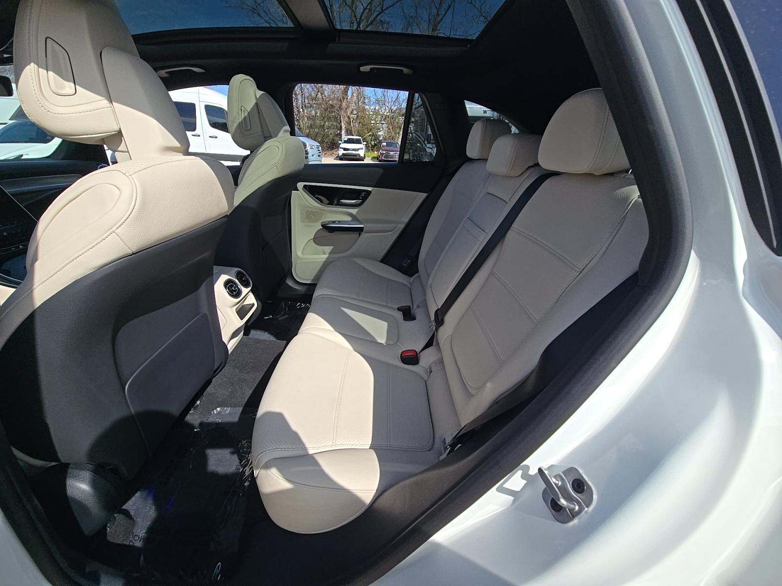 2025 Mercedes-Benz GLC GLC 300 RWD