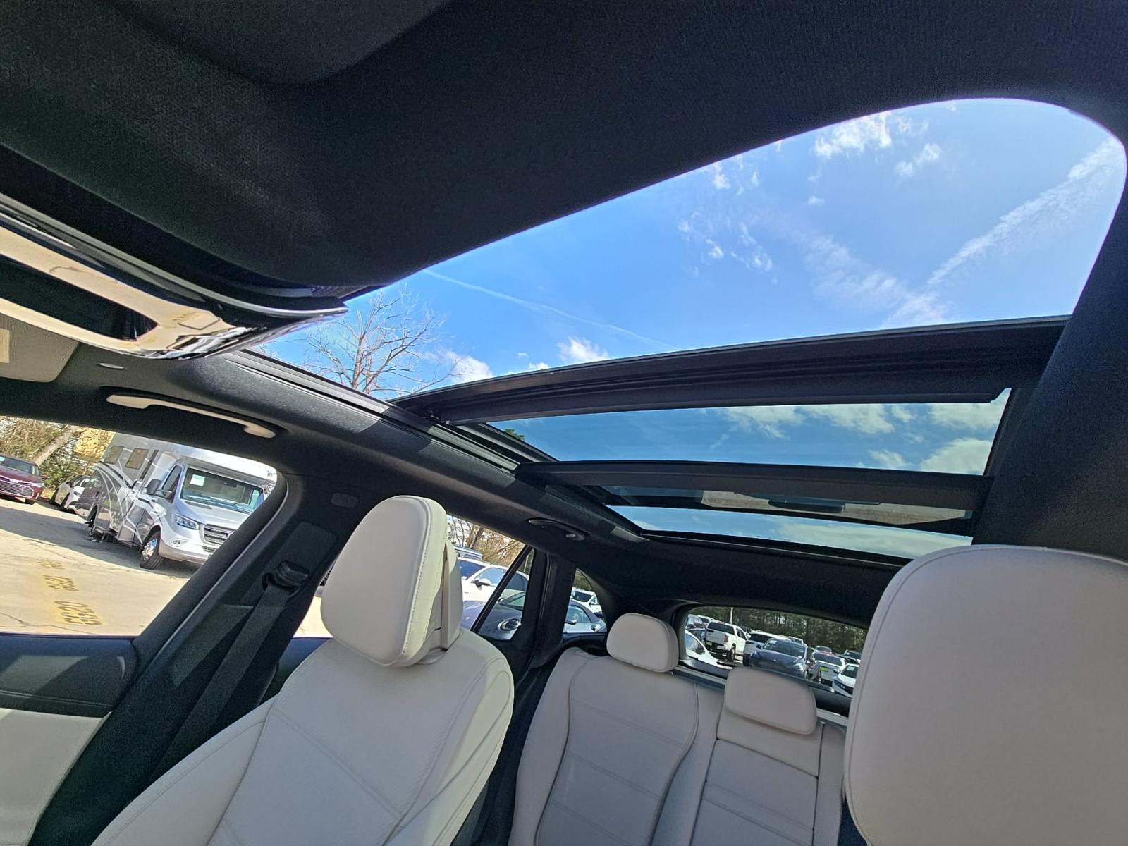 2025 Mercedes-Benz GLC GLC 300 RWD