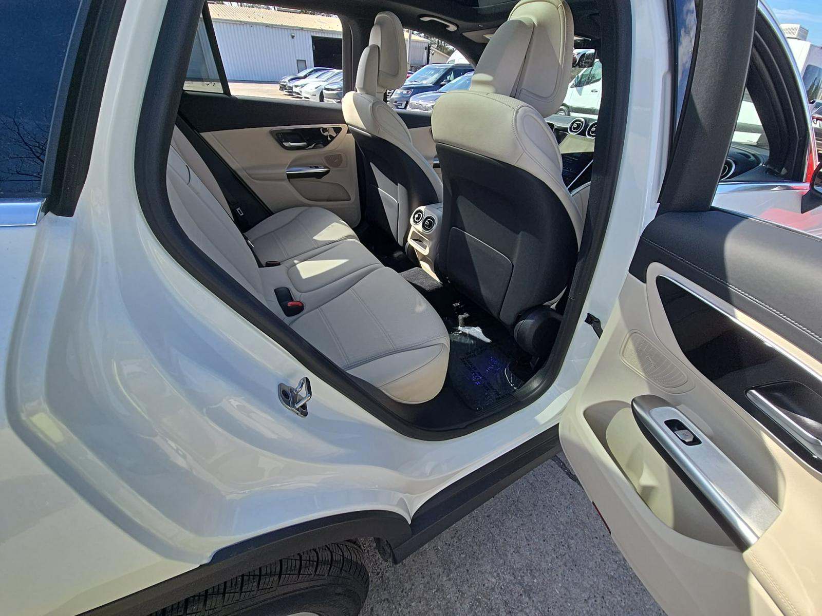 2025 Mercedes-Benz GLC GLC 300 RWD