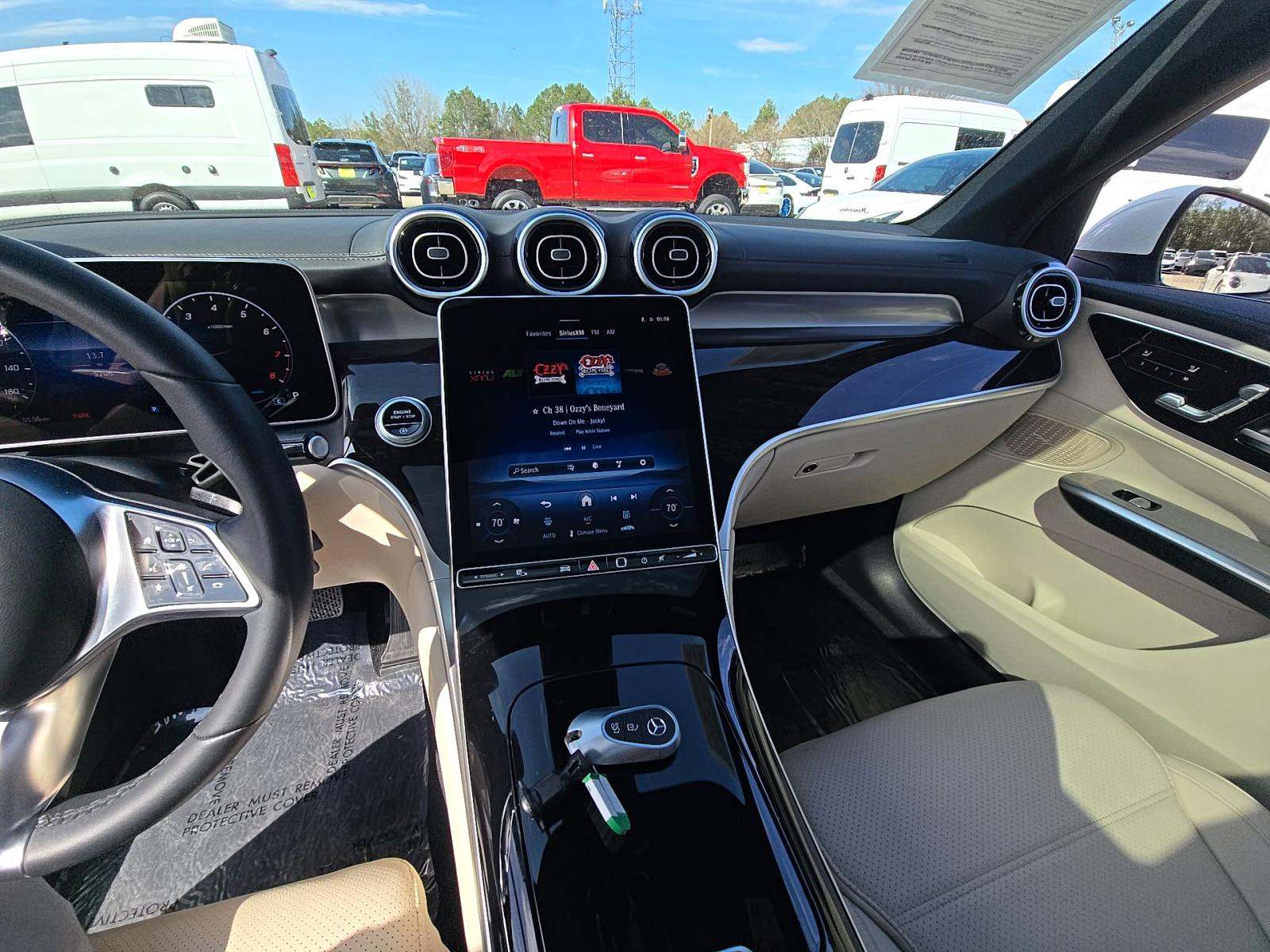 2025 Mercedes-Benz GLC GLC 300 RWD