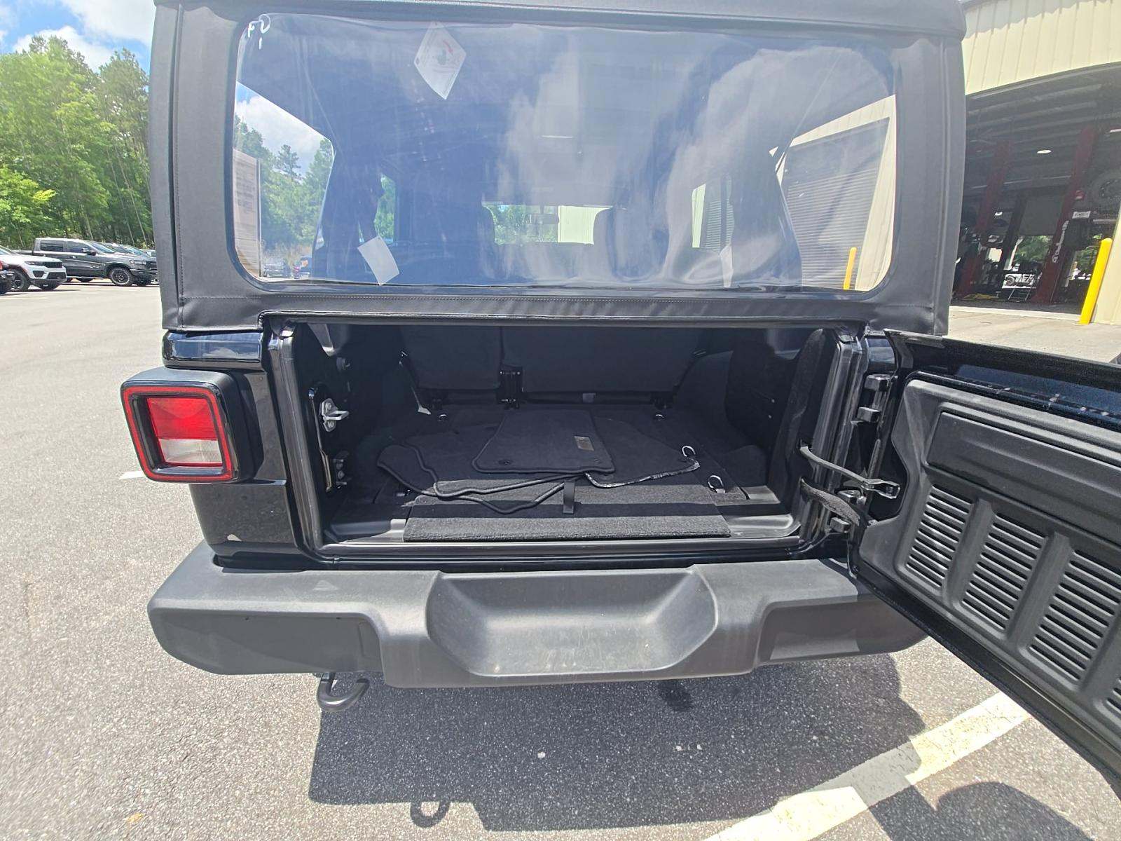 2025 Jeep Wrangler Sport AWD