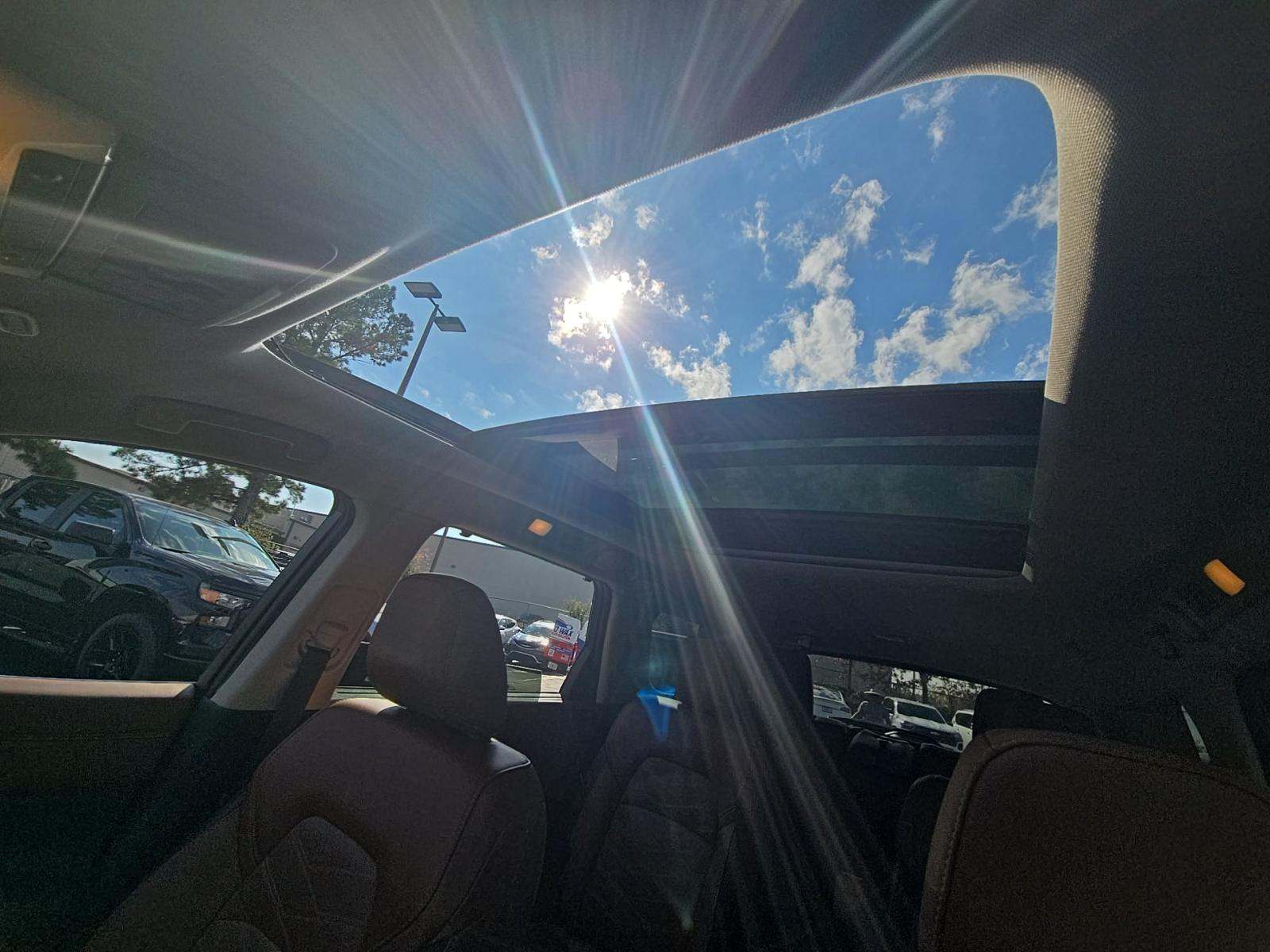 2023 Nissan Pathfinder Platinum AWD