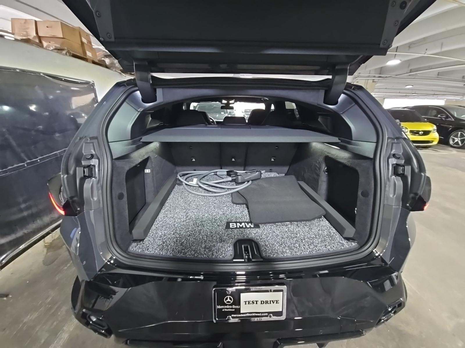 2025 BMW XM Base AWD