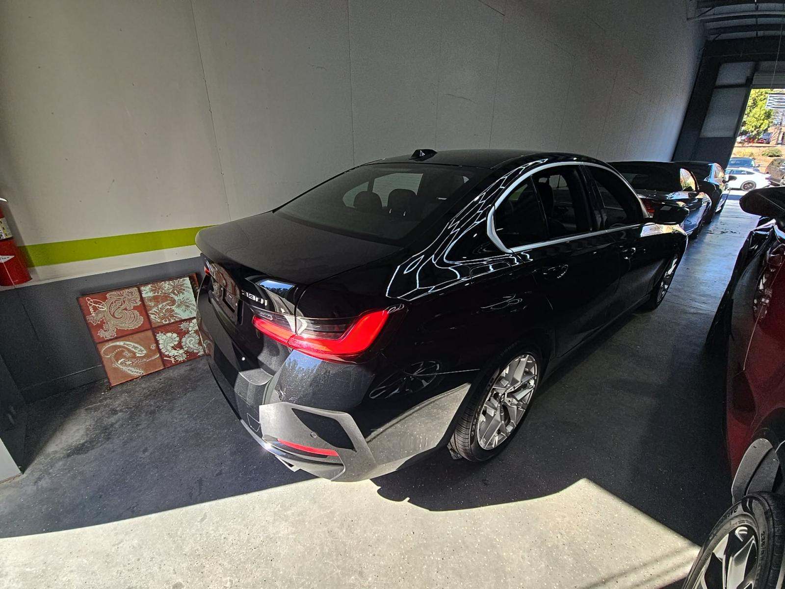 2025 BMW 3 Series 330i xDrive AWD