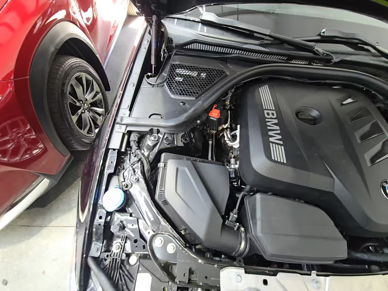 2025 BMW 3 Series 330i xDrive AWD