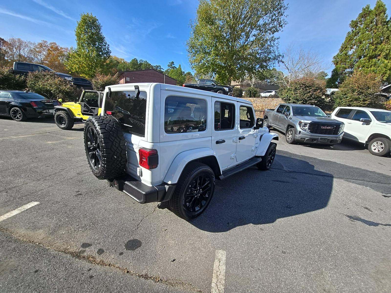 2024 Jeep Wrangler 4xe Sahara AWD