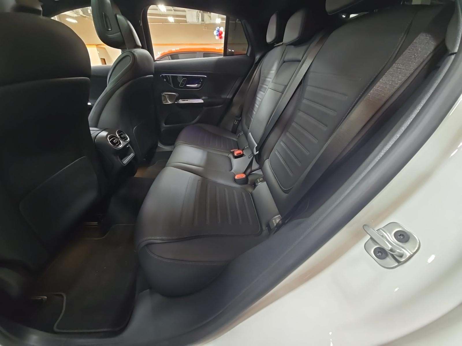 2024 Mercedes-Benz GLC GLC 300 AWD