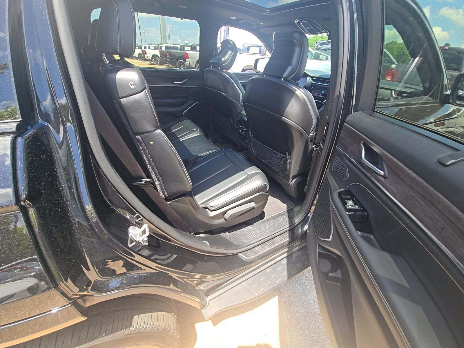 2025 Jeep Grand Cherokee L Overland AWD