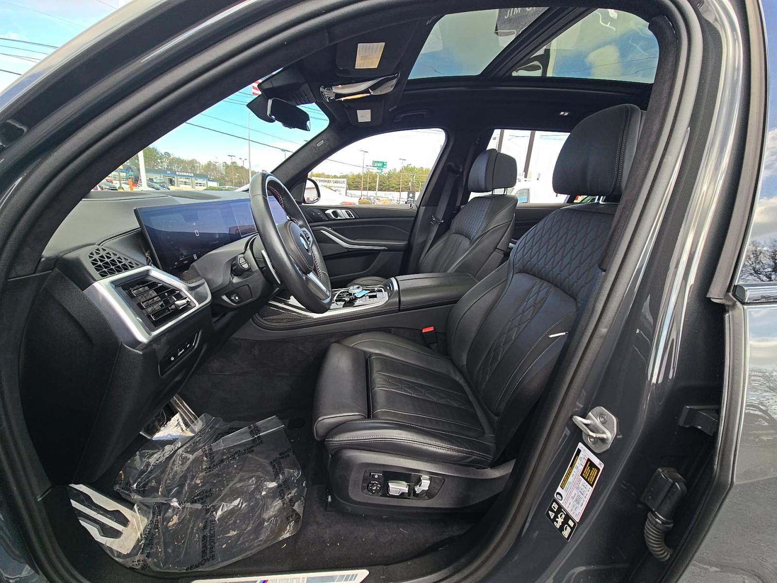 2024 BMW X7 M60i AWD