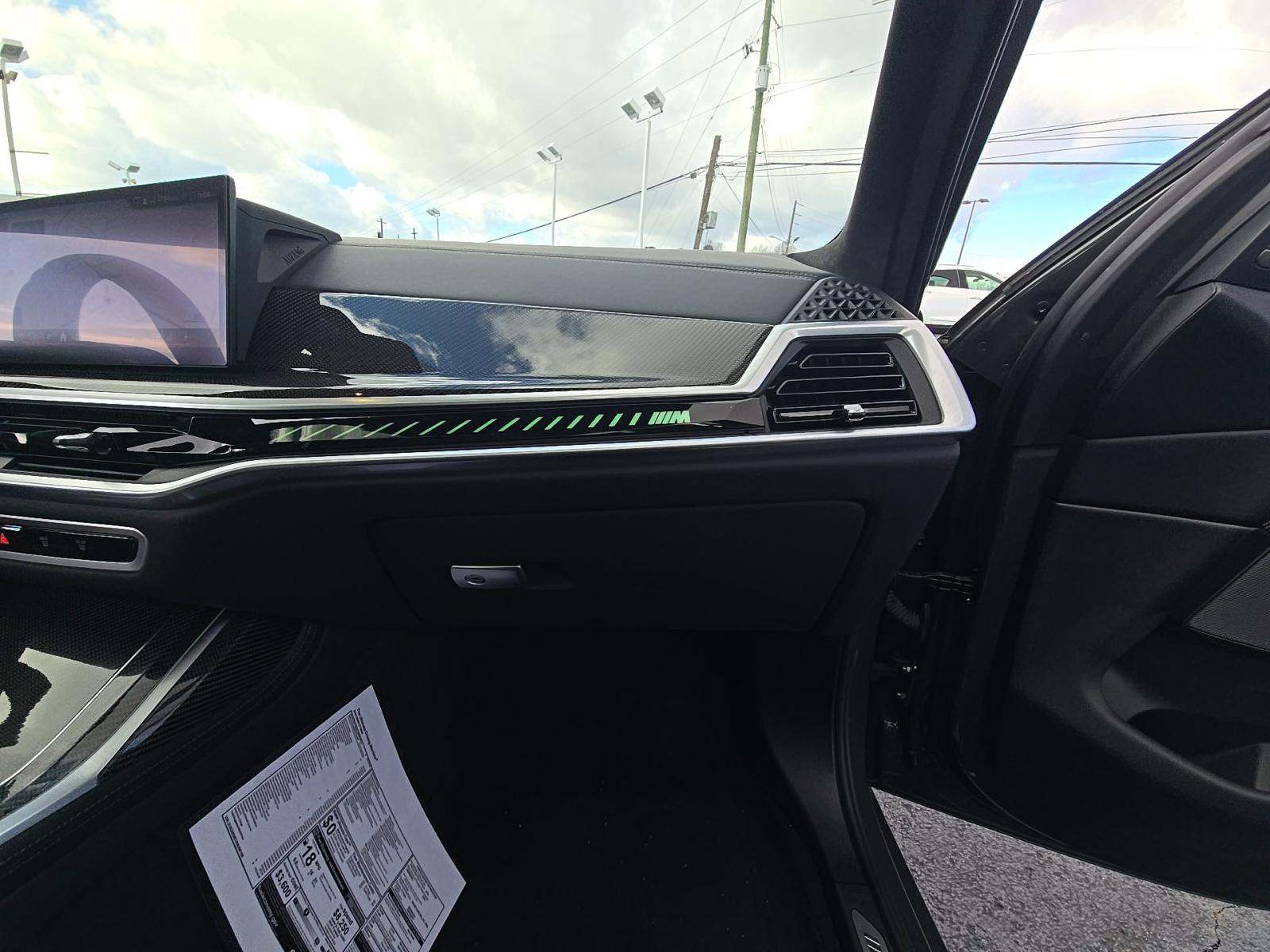 2024 BMW X7 M60i AWD