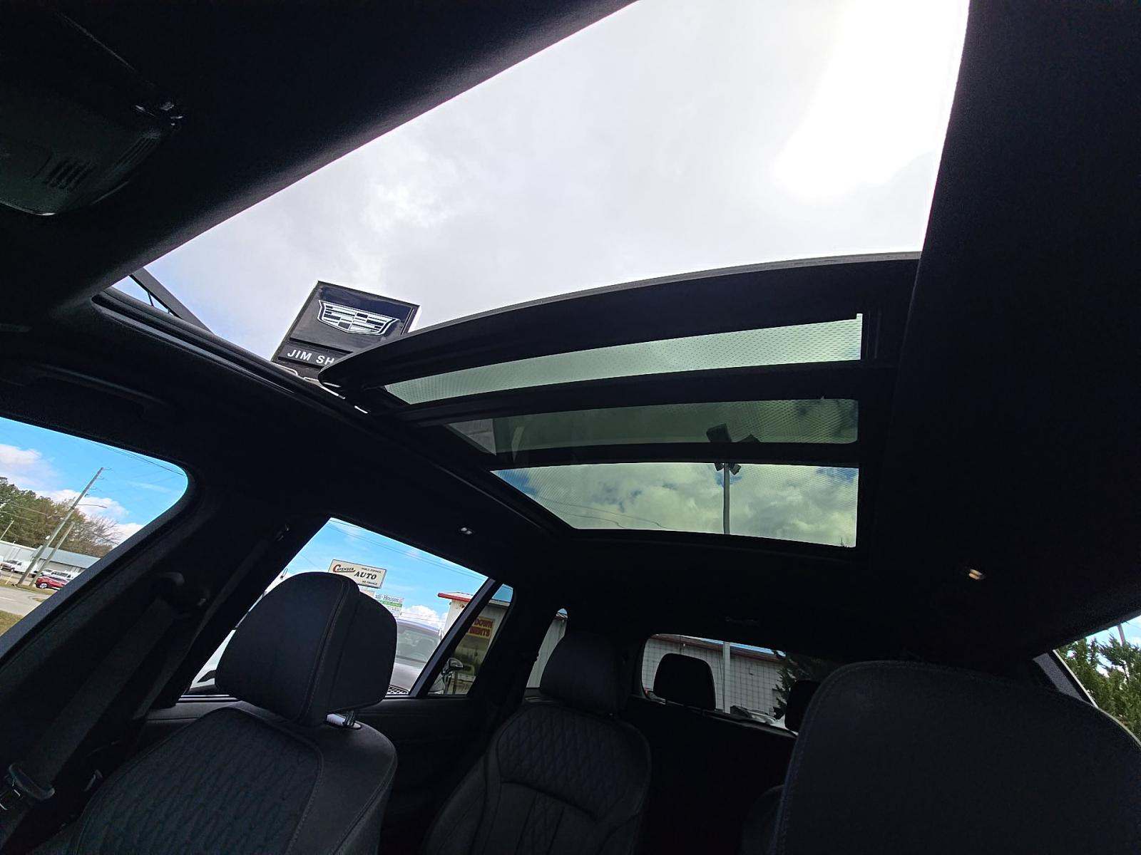 2024 BMW X7 M60i AWD