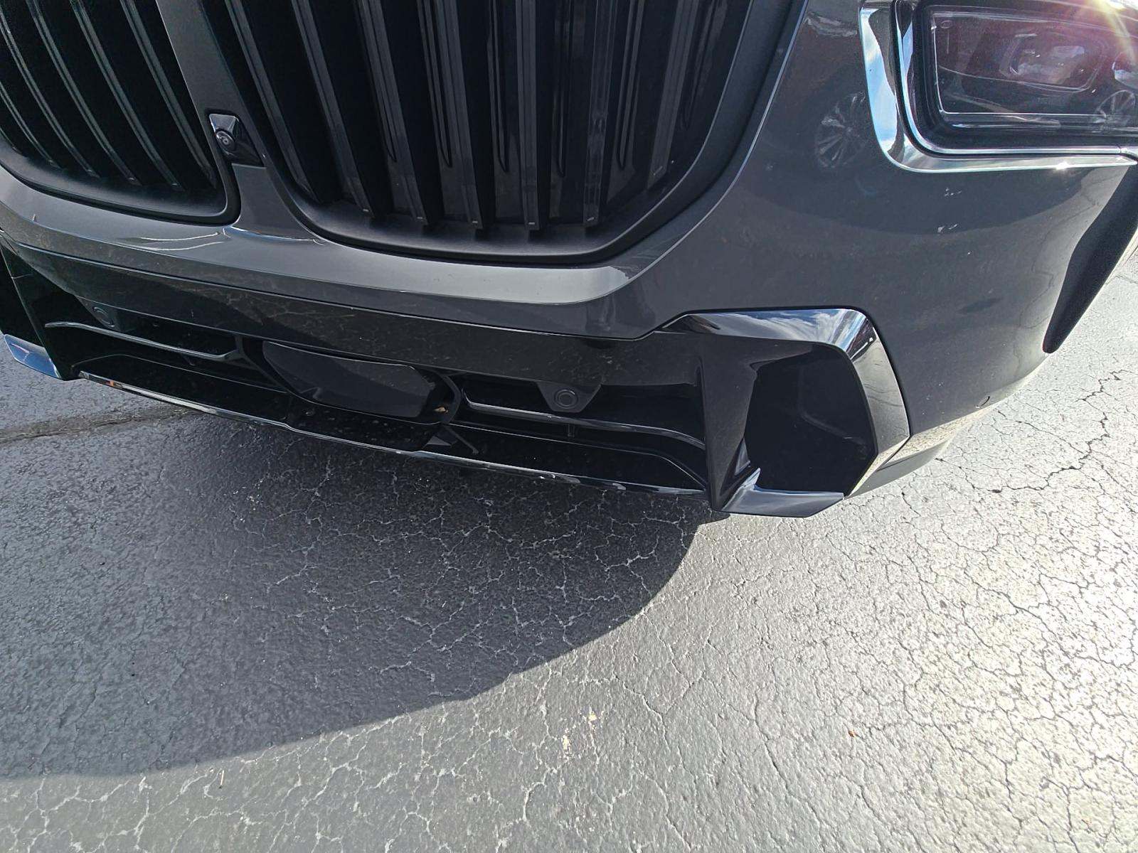 2024 BMW X7 M60i AWD