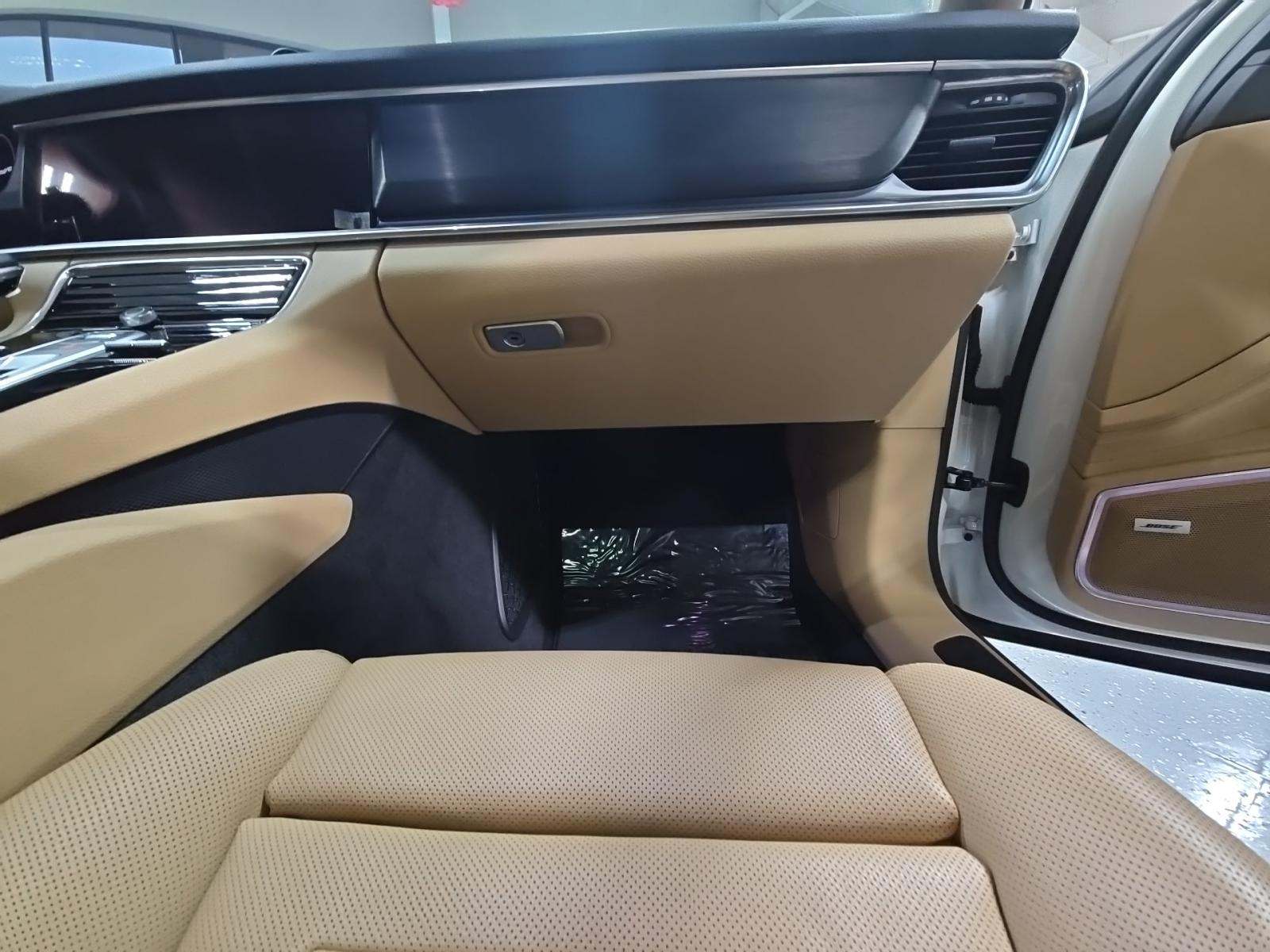 2023 Porsche Panamera Platinum Edition RWD