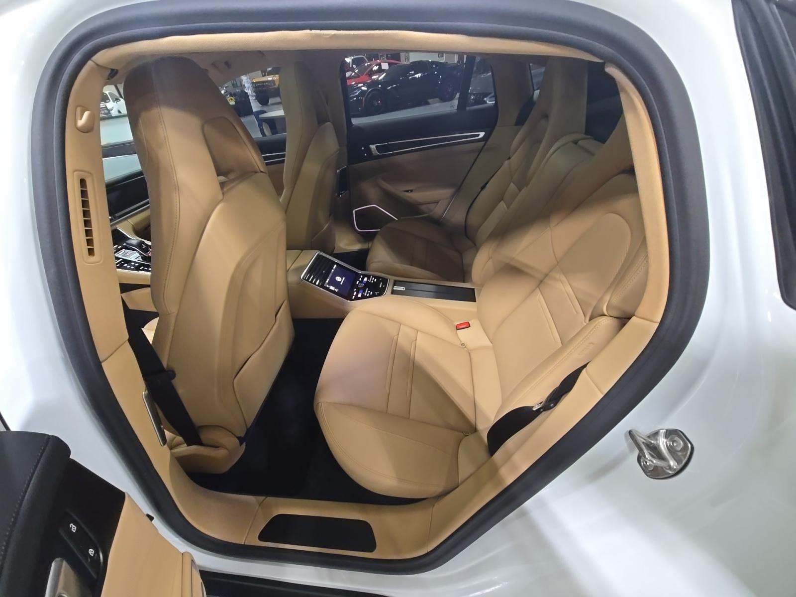 2023 Porsche Panamera Platinum Edition RWD