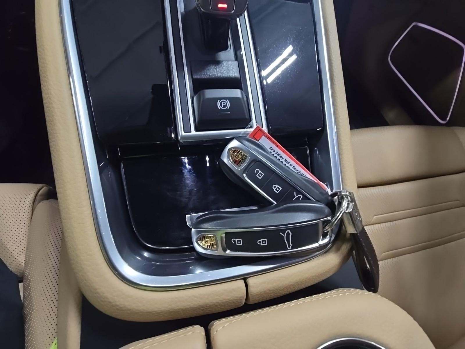 2023 Porsche Panamera Platinum Edition RWD