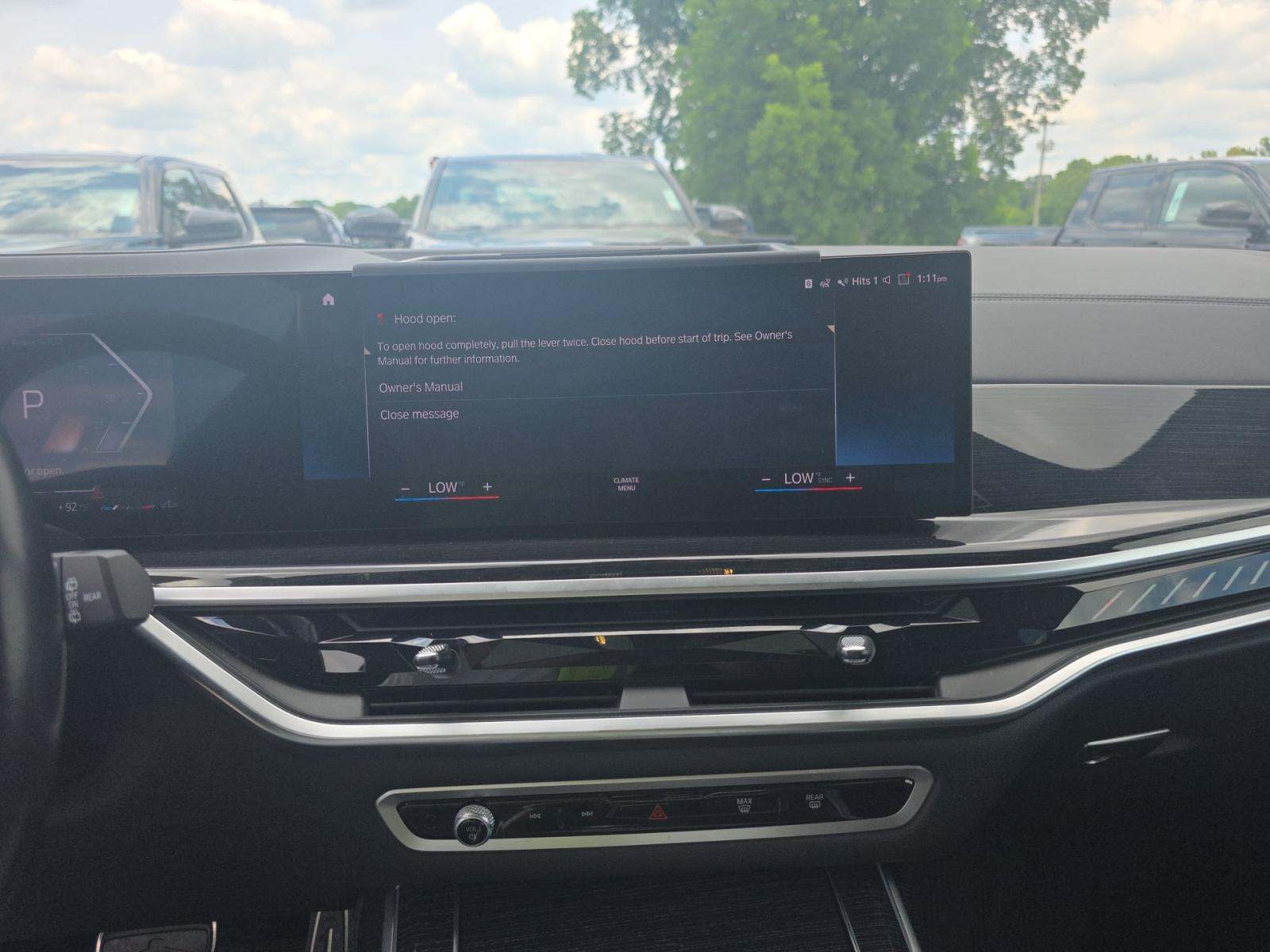 2023 BMW X7 M60i AWD