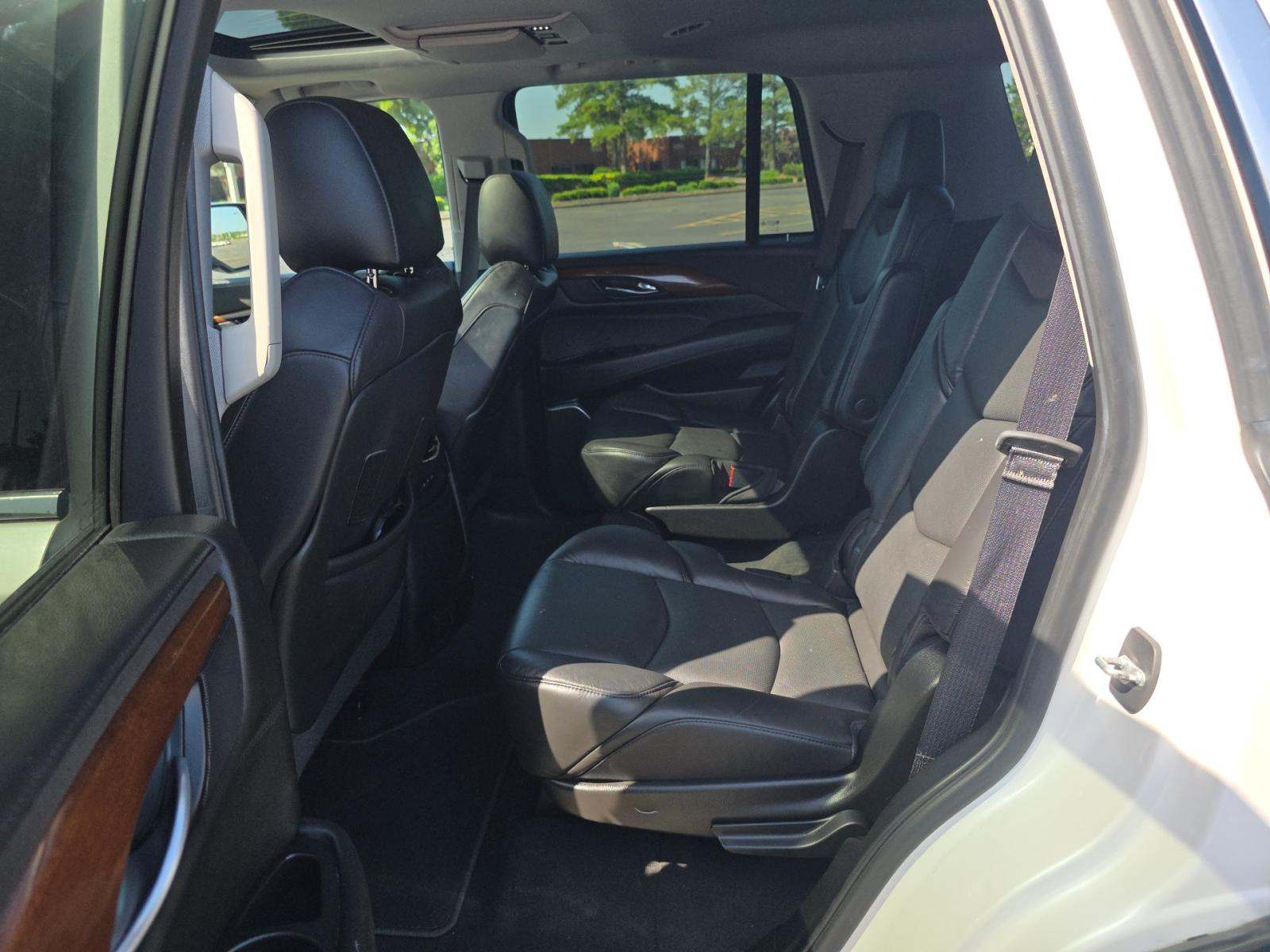 2019 Cadillac Escalade Luxury AWD