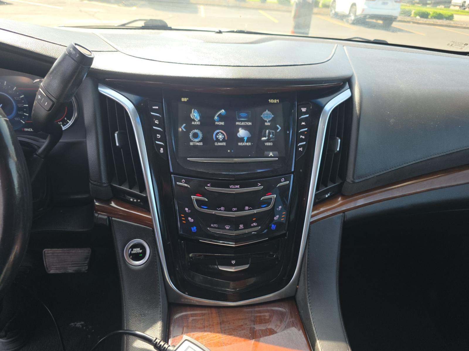 2019 Cadillac Escalade Luxury AWD