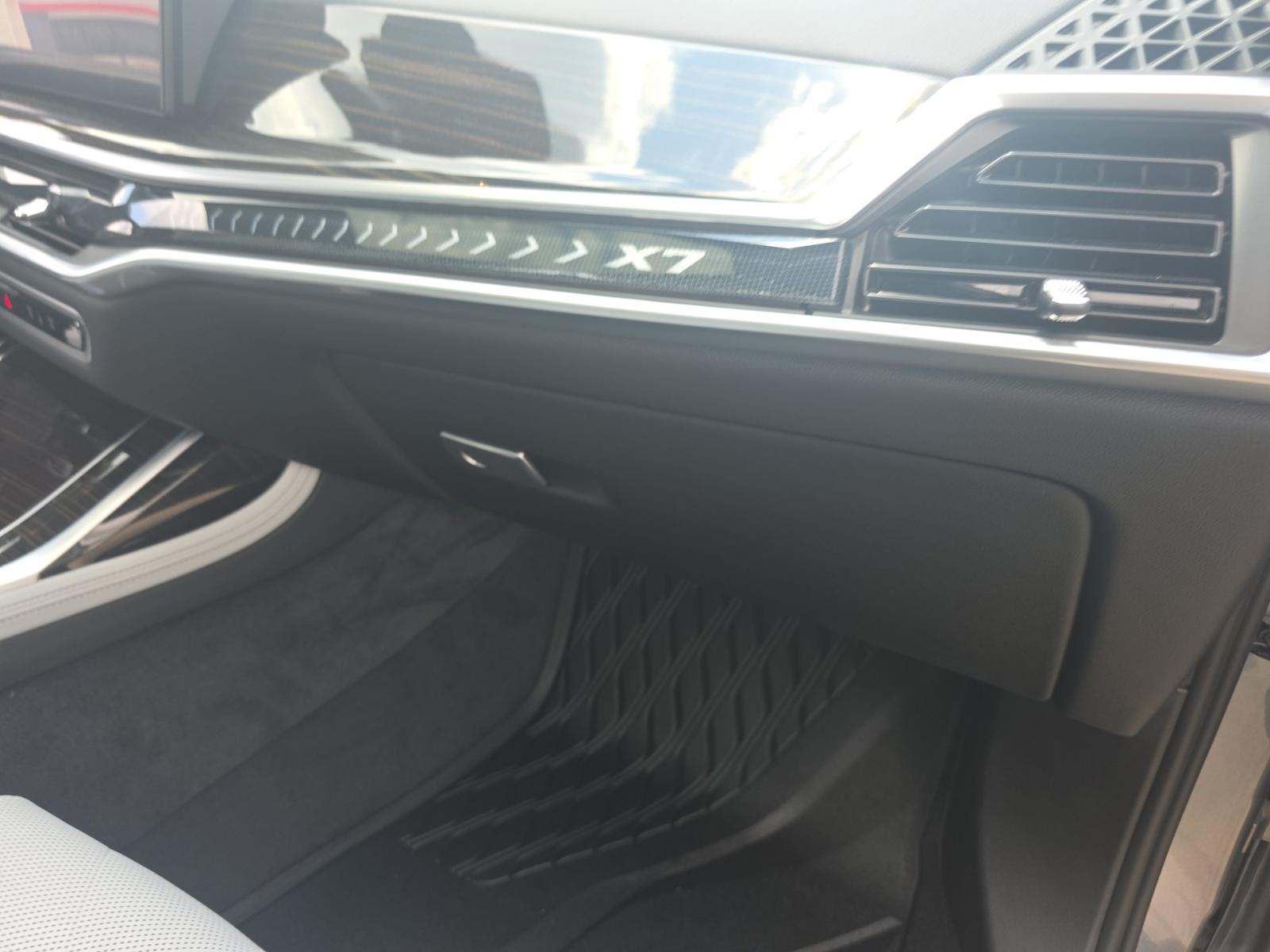 2024 BMW X7 xDrive40i AWD