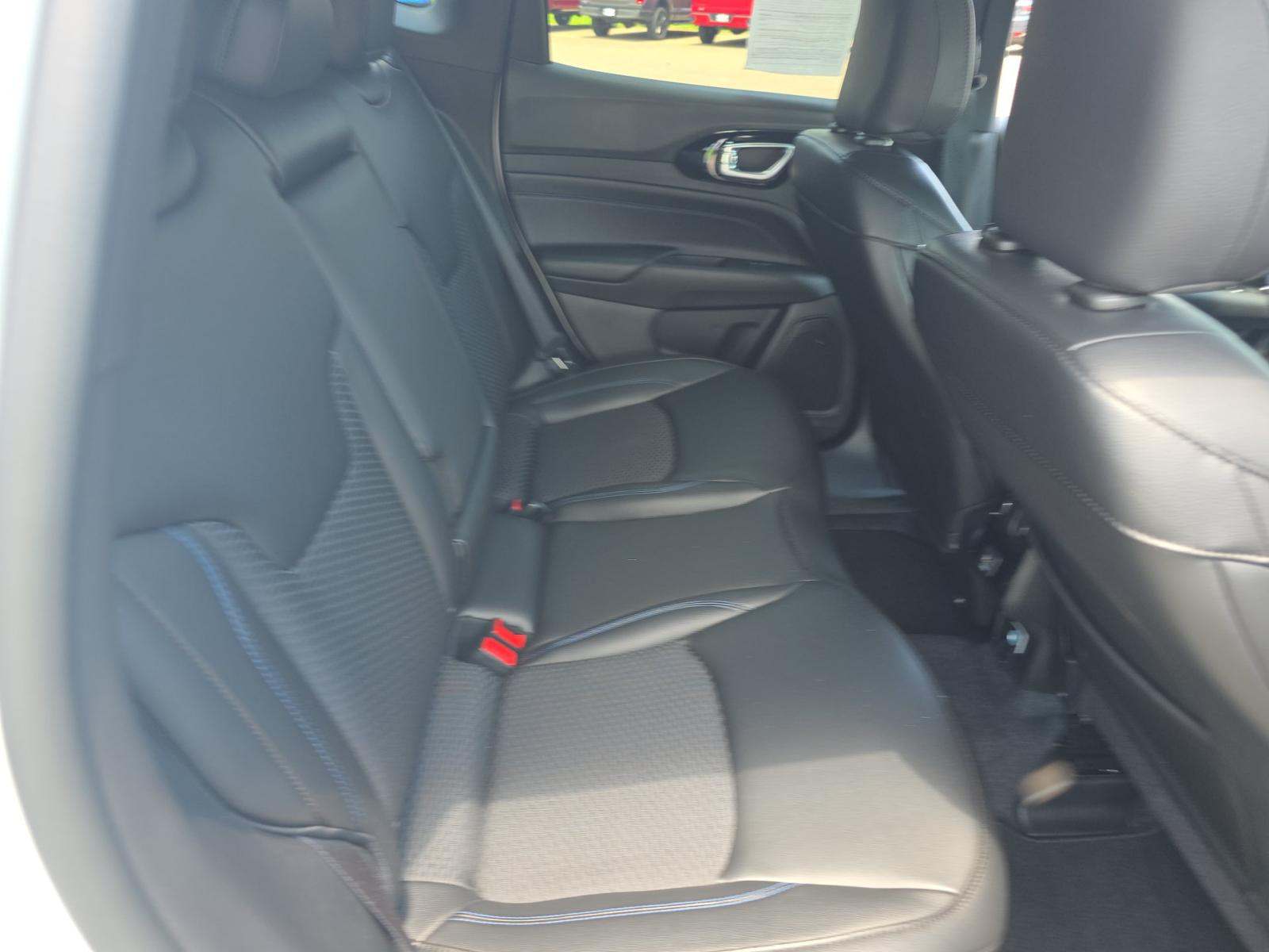 2026 Jeep Compass Latitude Altitude Edition AWD