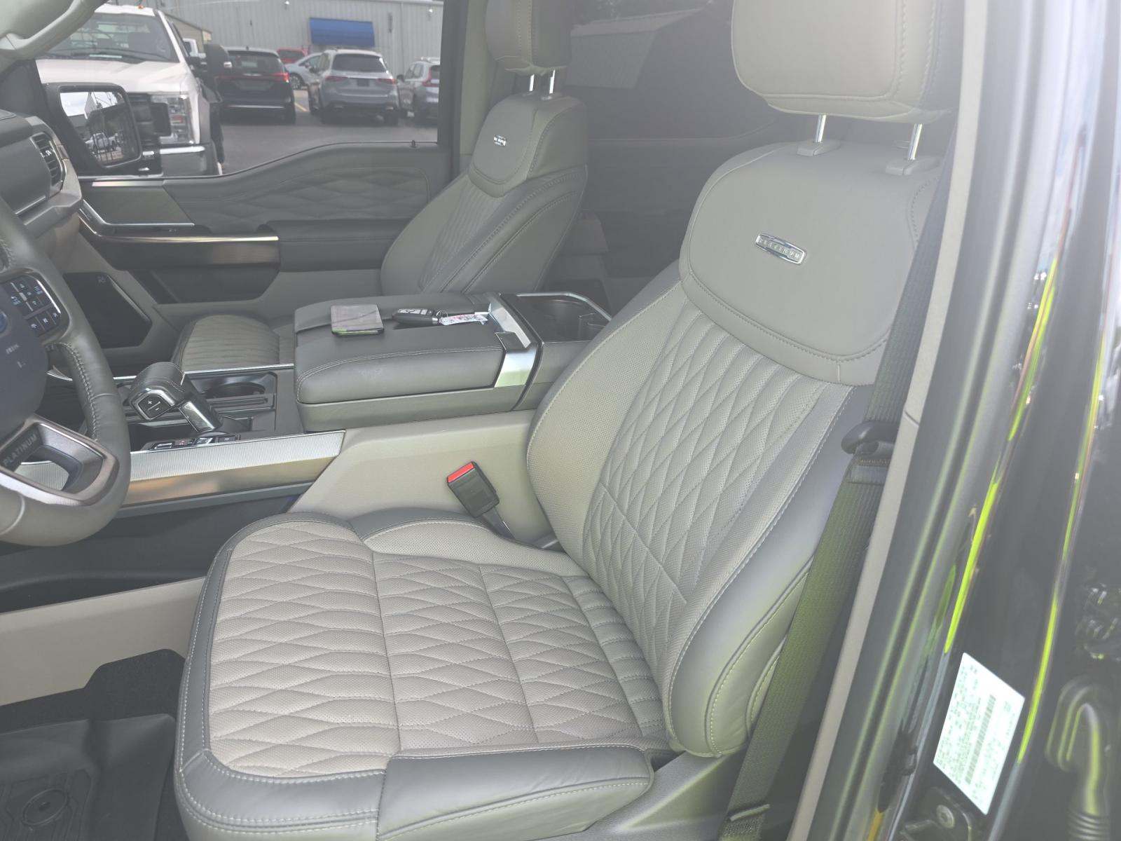 2025 Ford F-150 Hybrid Platinum AWD