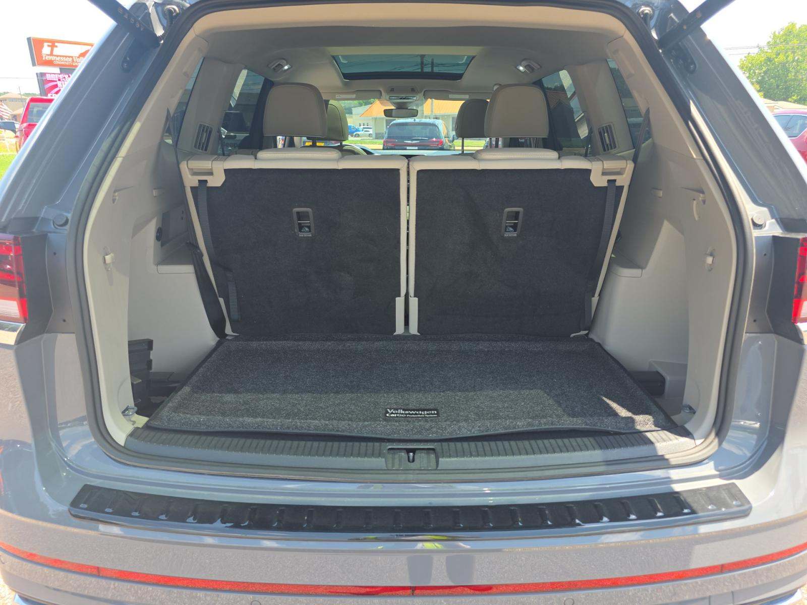 2025 Volkswagen Atlas 2.0T SEL Premium R-Line AWD