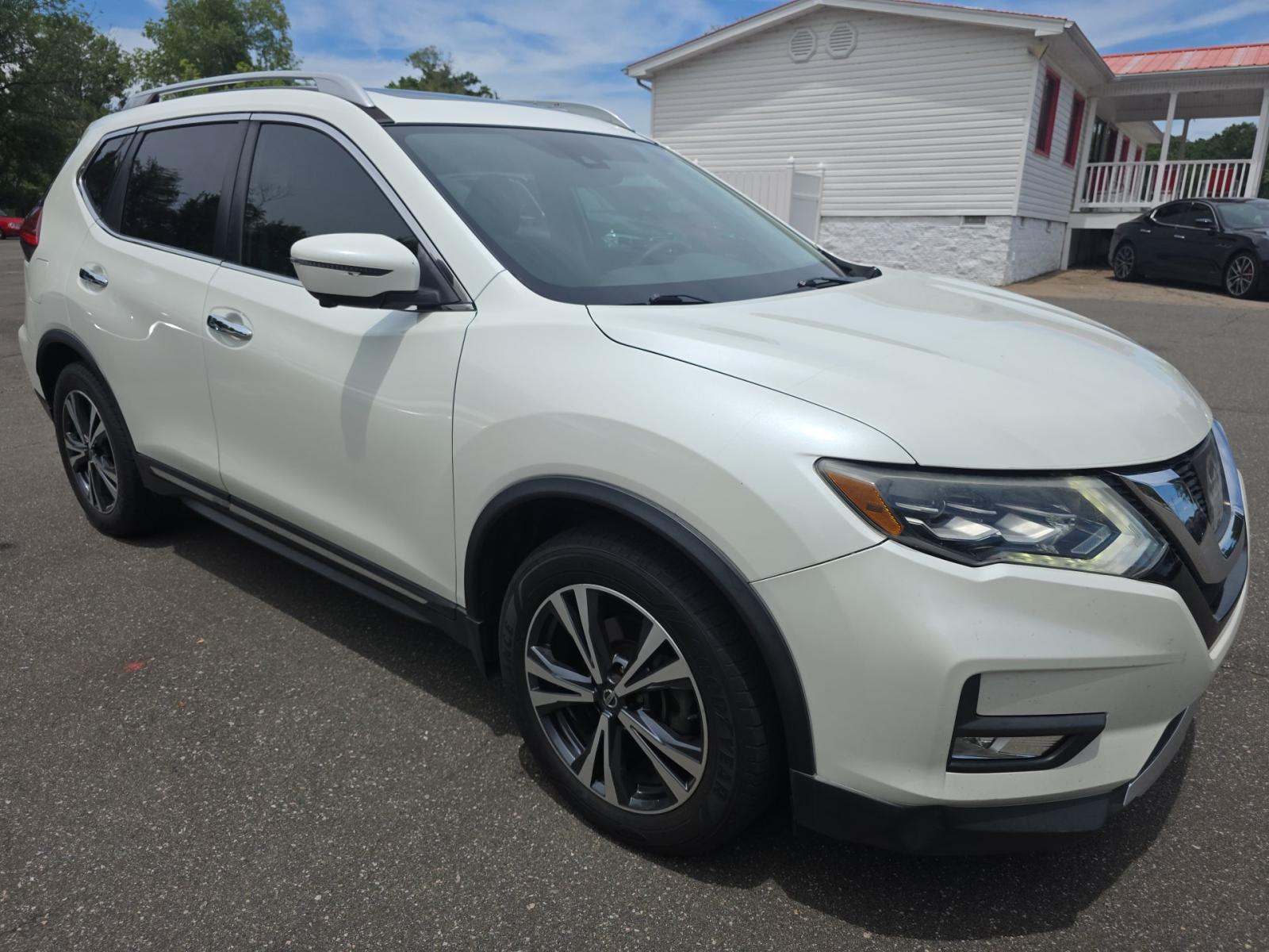 2017 Nissan Rogue SL FWD