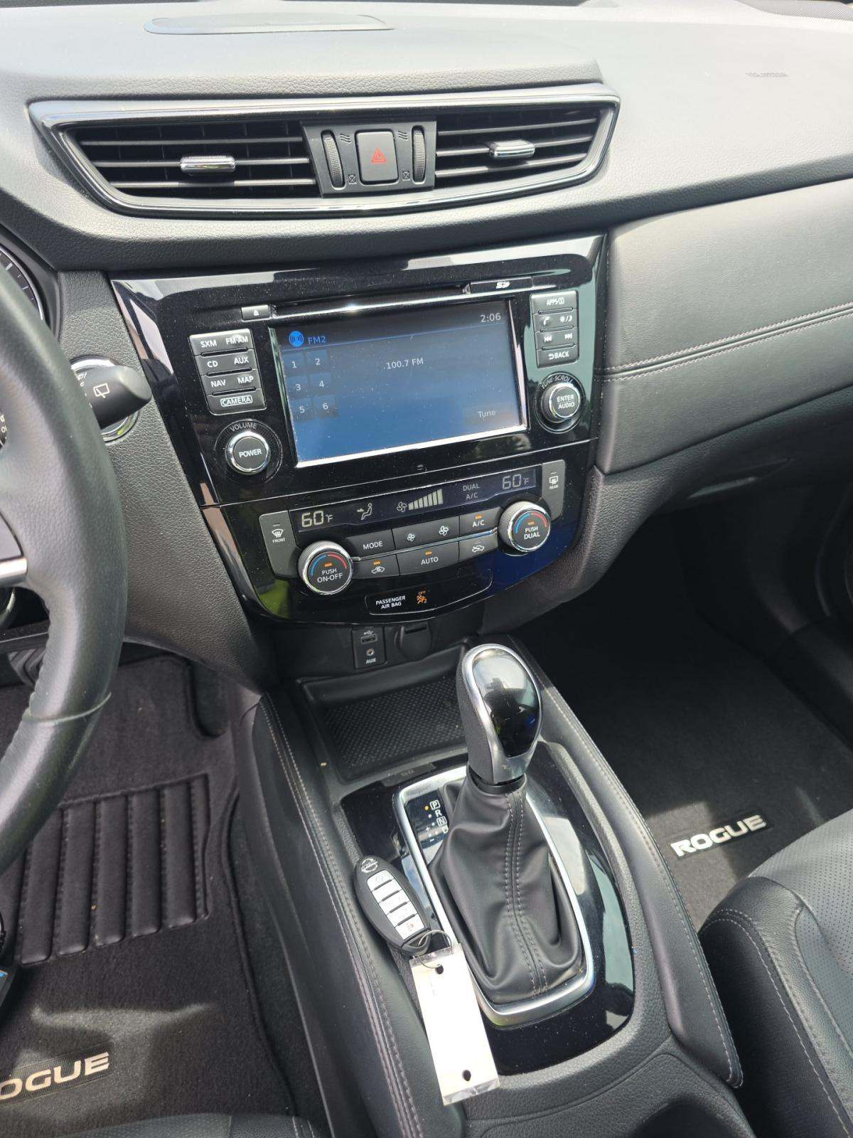 2017 Nissan Rogue SL FWD