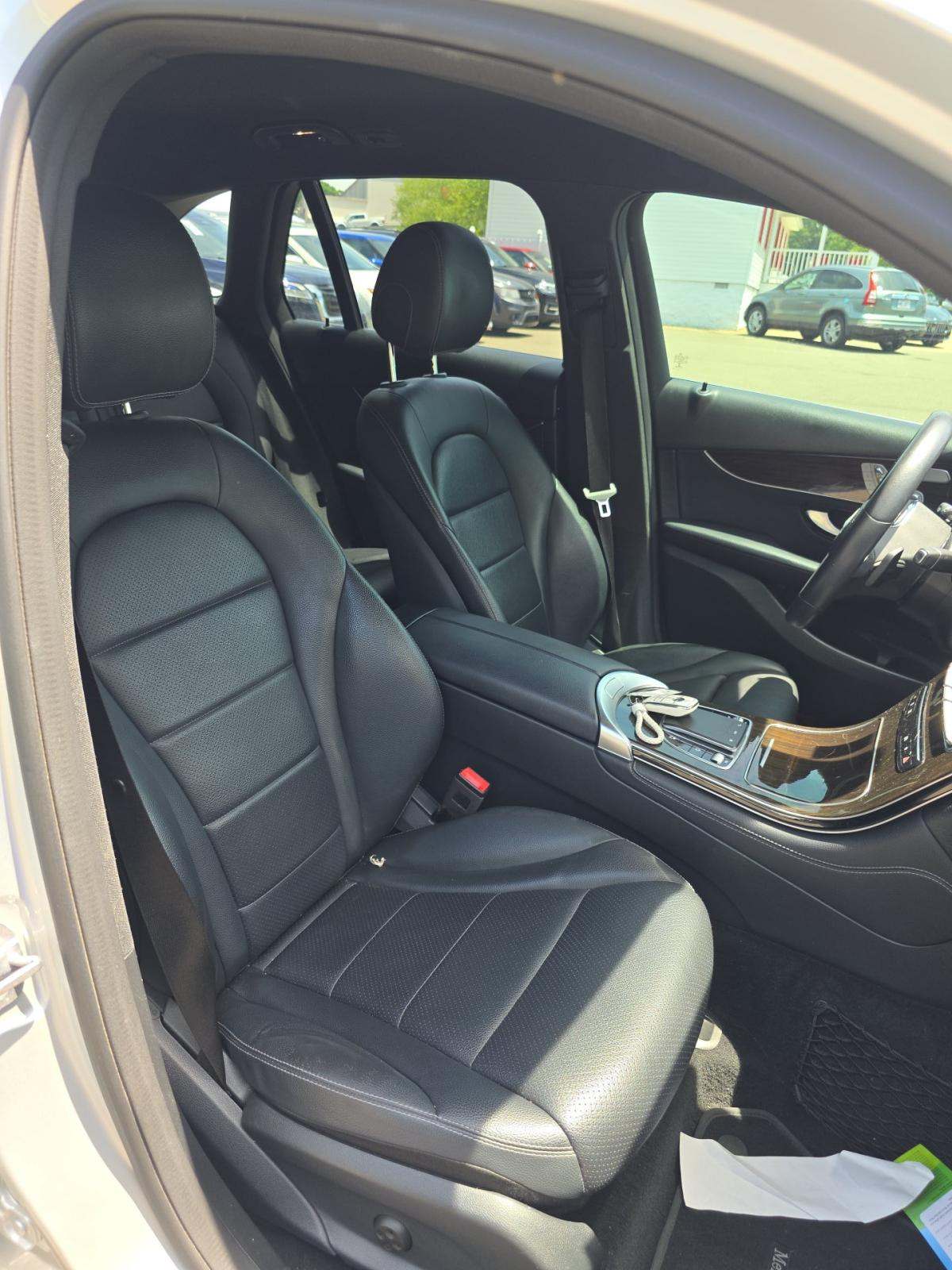 2020 Mercedes-Benz GLC GLC 300 RWD