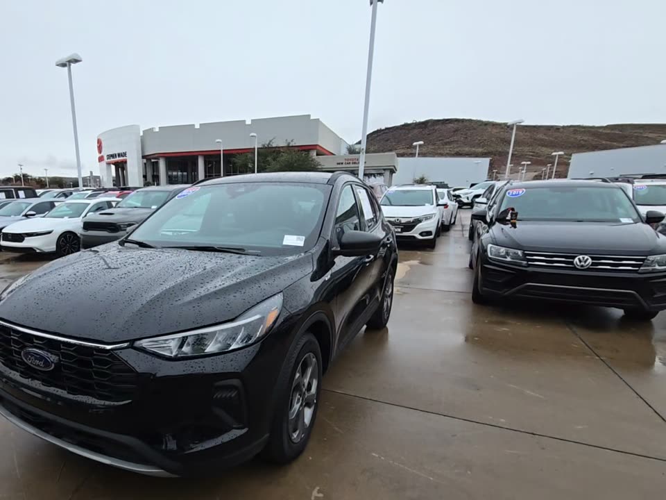 2025 Ford Escape ST-Line FWD