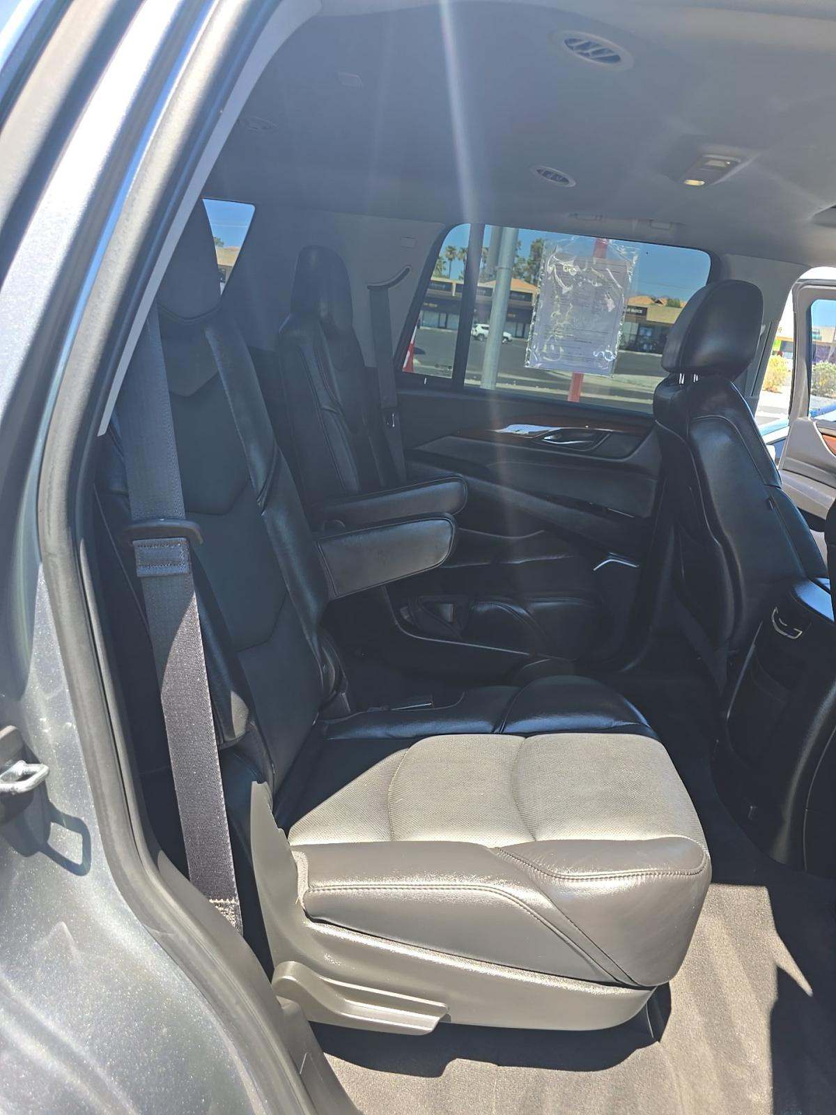2018 Cadillac Escalade Luxury AWD