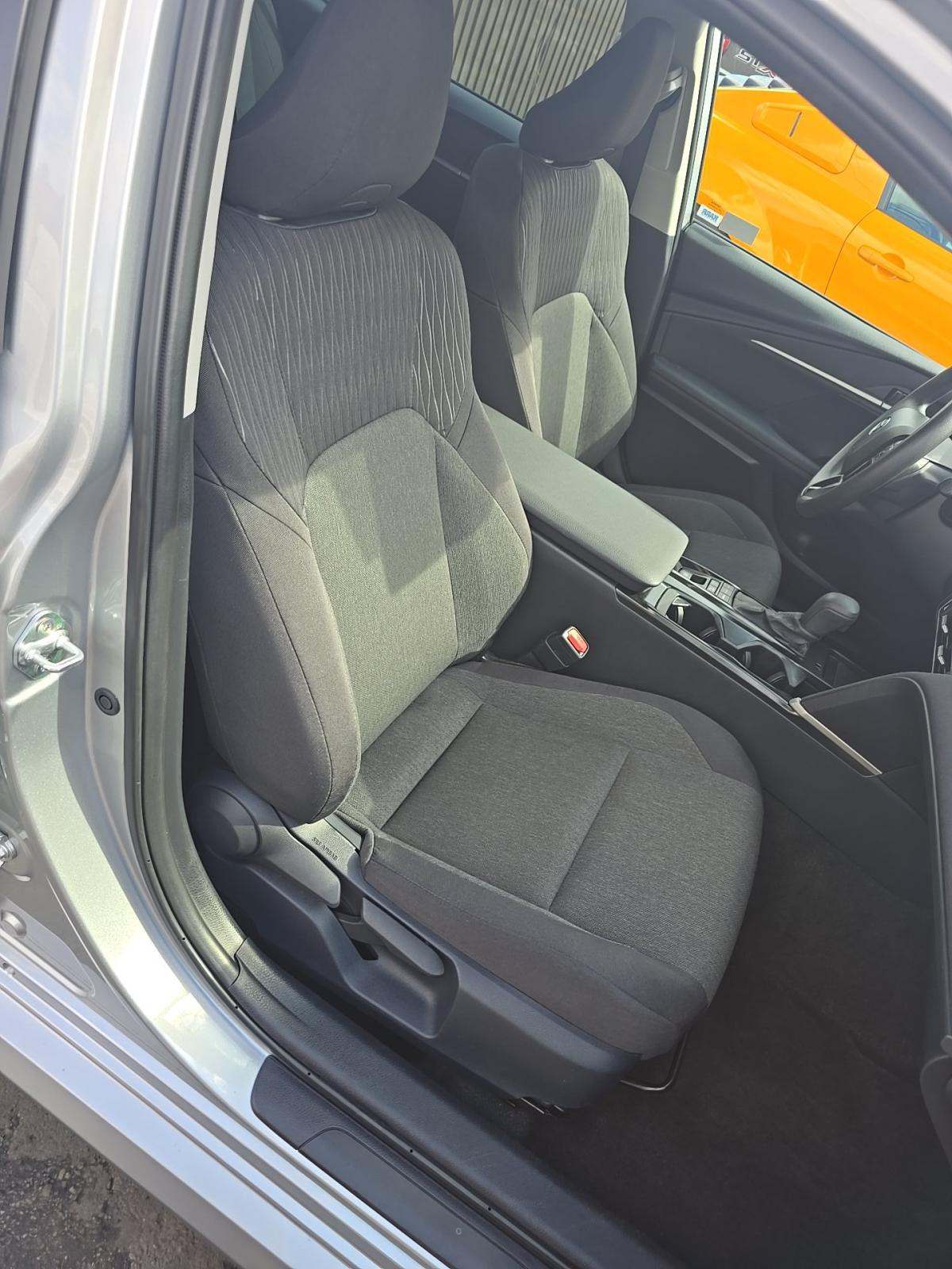 2025 Toyota Camry LE FWD