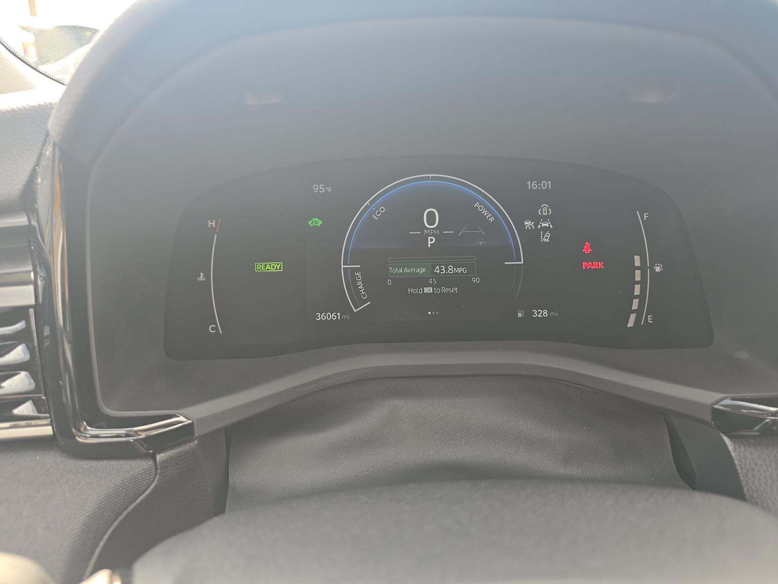 2025 Toyota Camry LE FWD