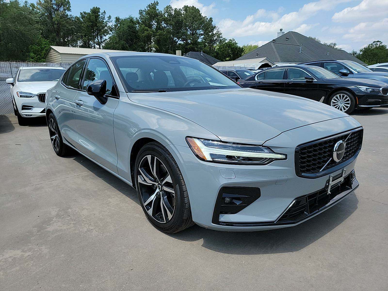 2025 Volvo S60 B5 Core FWD
