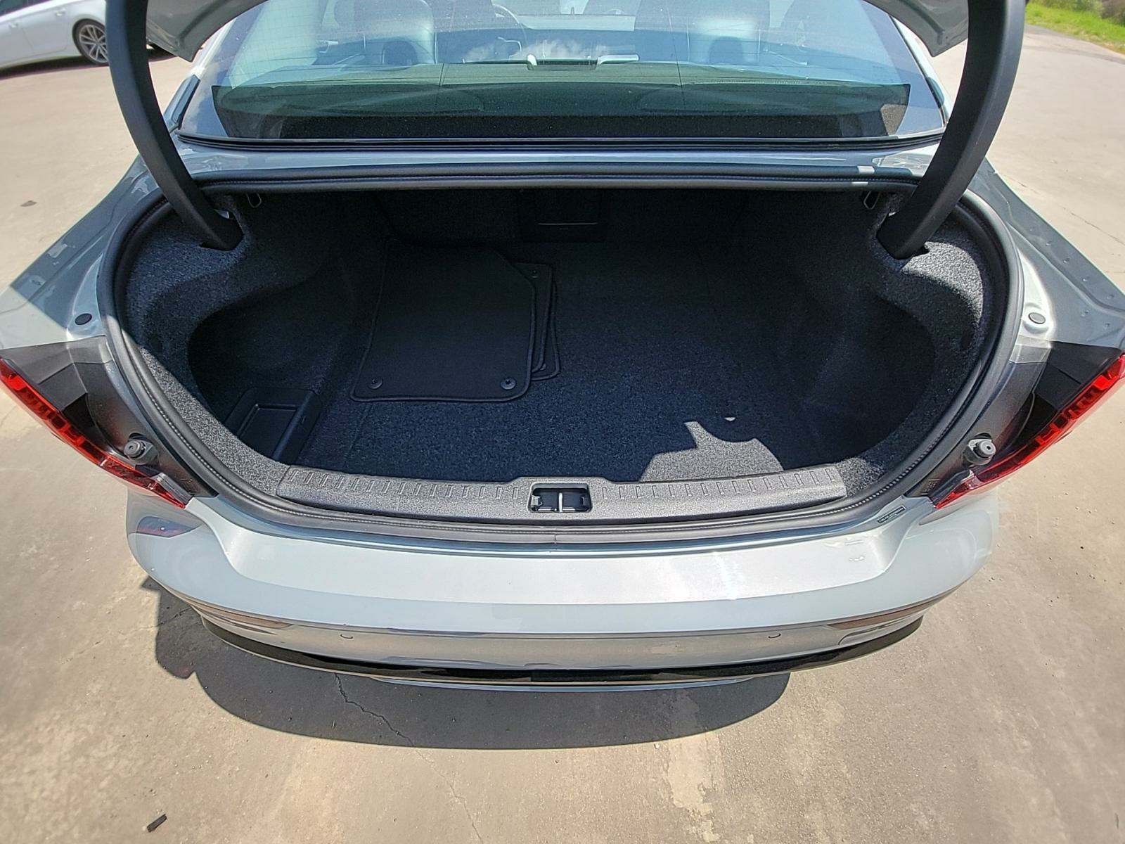 2025 Volvo S60 B5 Core FWD