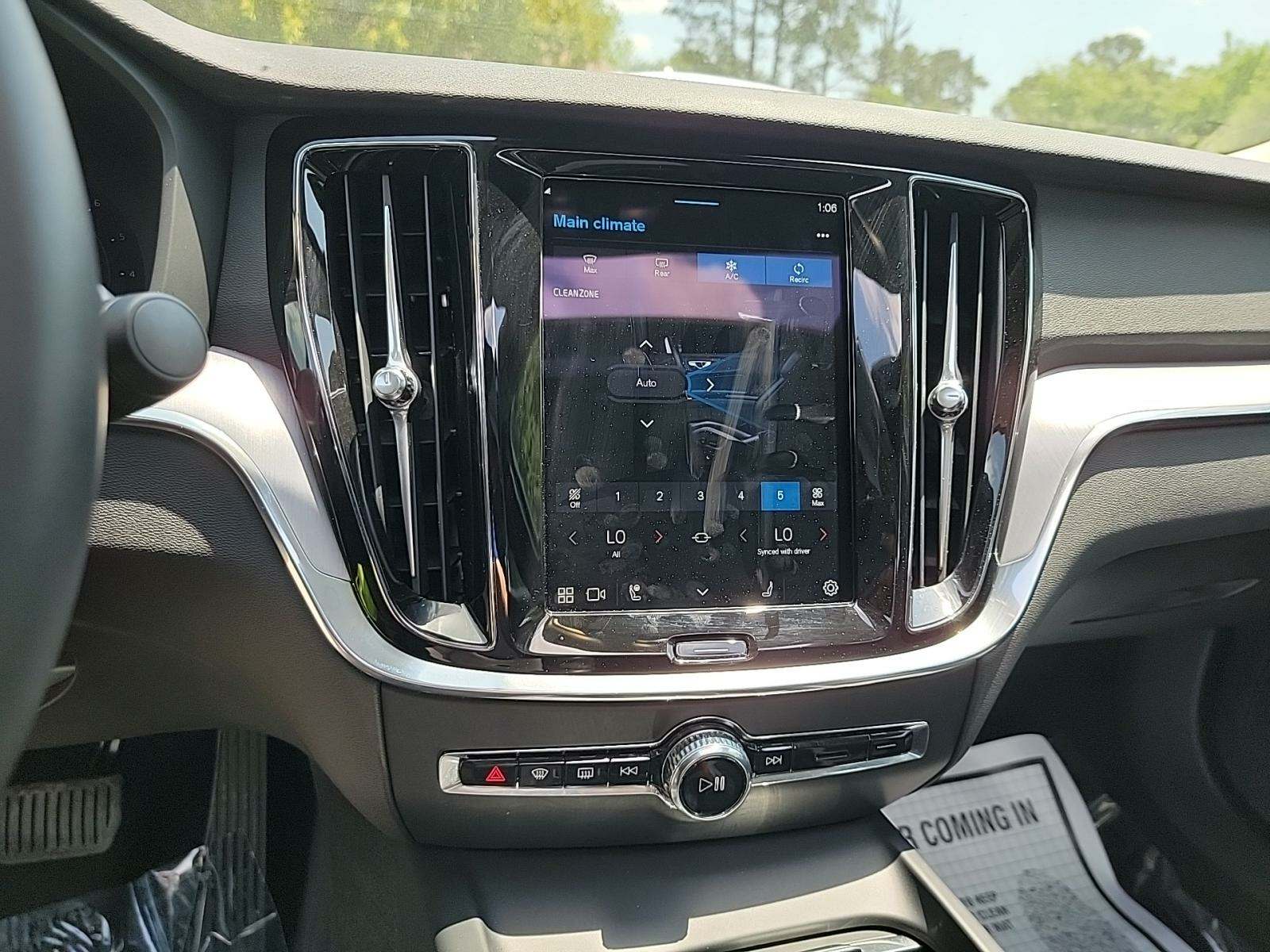 2025 Volvo S60 B5 Core FWD