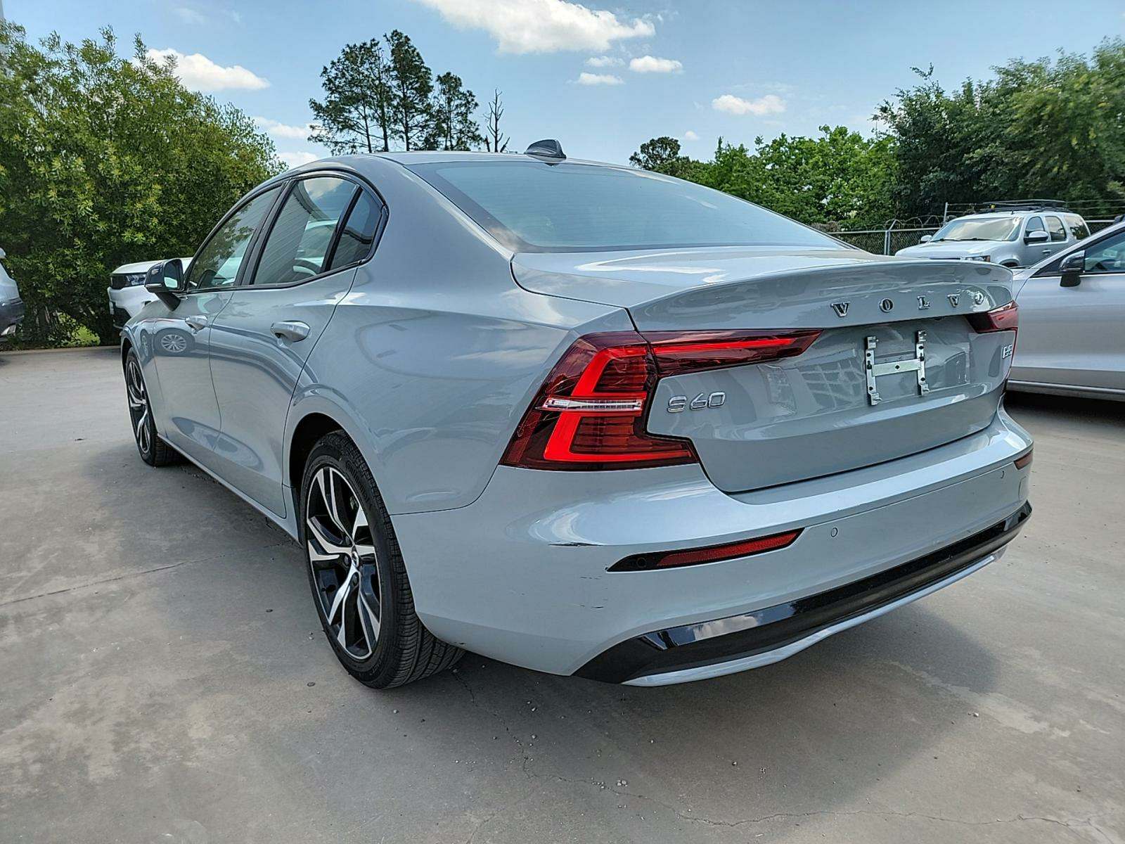 2025 Volvo S60 B5 Core FWD