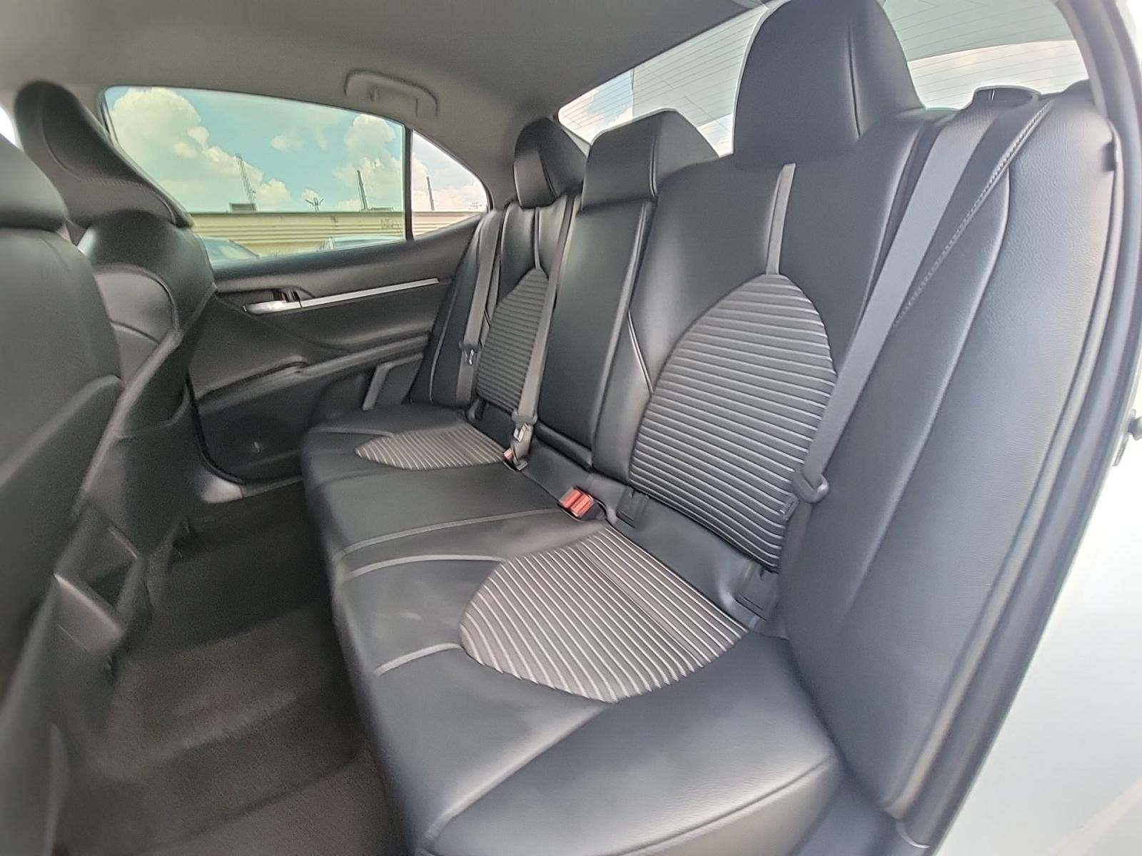 2021 Toyota Camry SE FWD