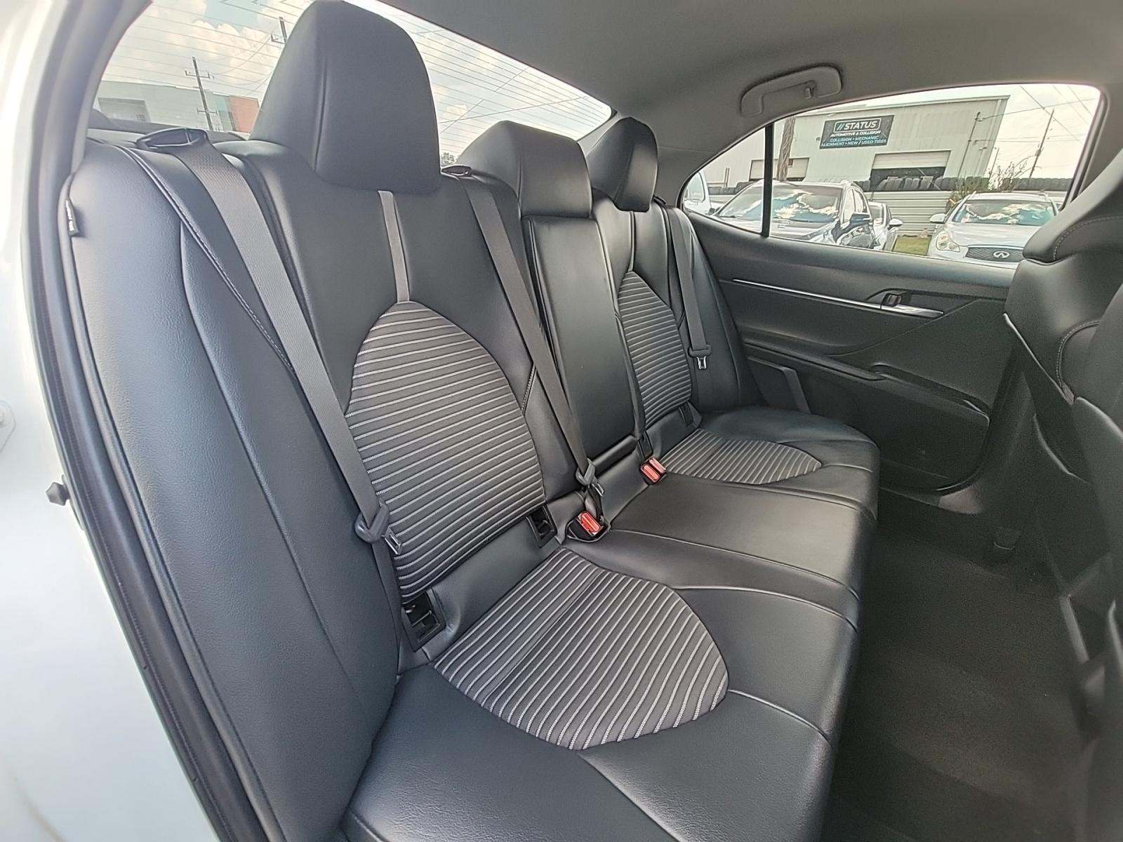 2021 Toyota Camry SE FWD