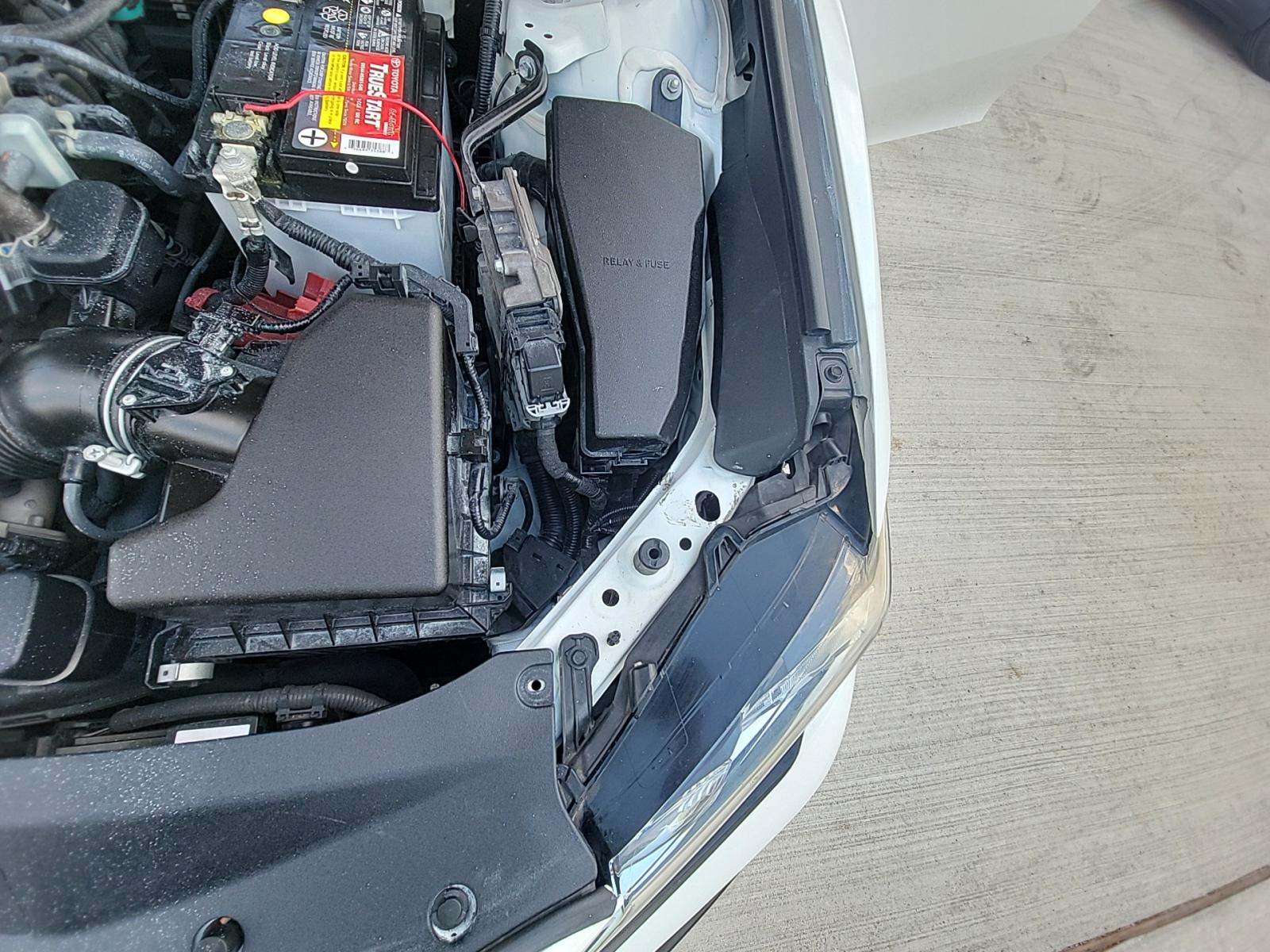 2021 Toyota Camry SE FWD