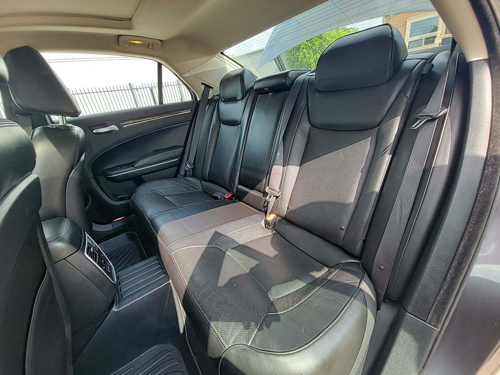 2021 Chrysler 300 Touring L AWD