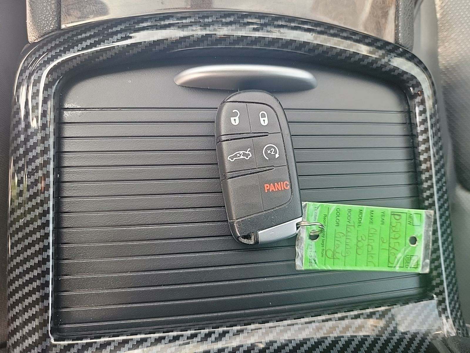 2021 Chrysler 300 Touring L AWD