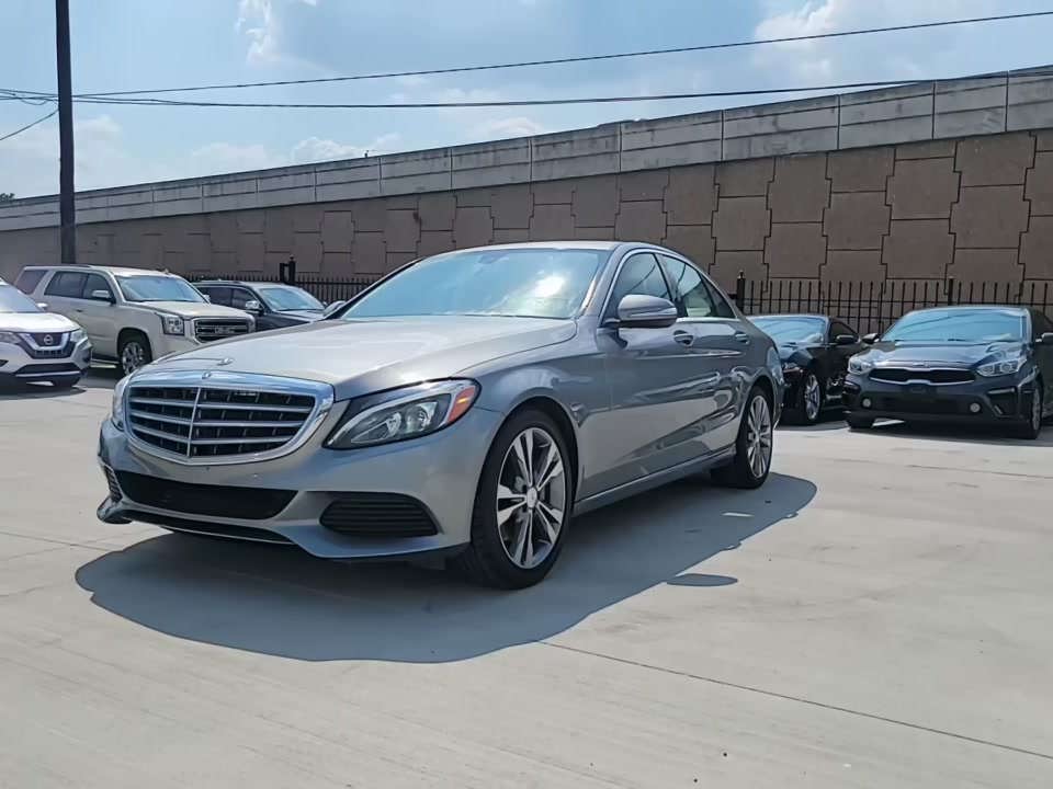 2015 Mercedes-Benz C 300 Sedan w/Luxury Pkg